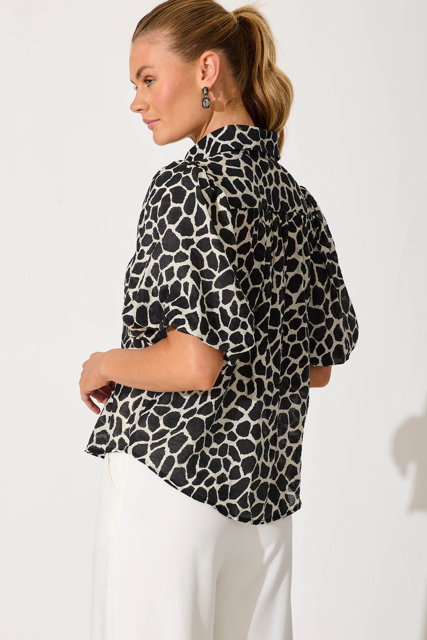 Aeryn Shirt In Black And White Print - Image 3
