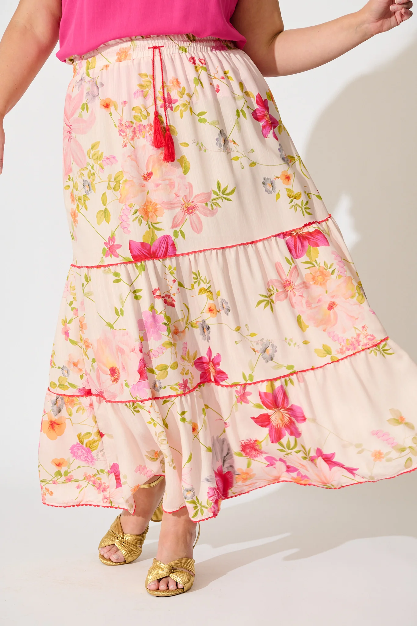 Aino Maxi Skirt in Light Blush Floral - Image 6