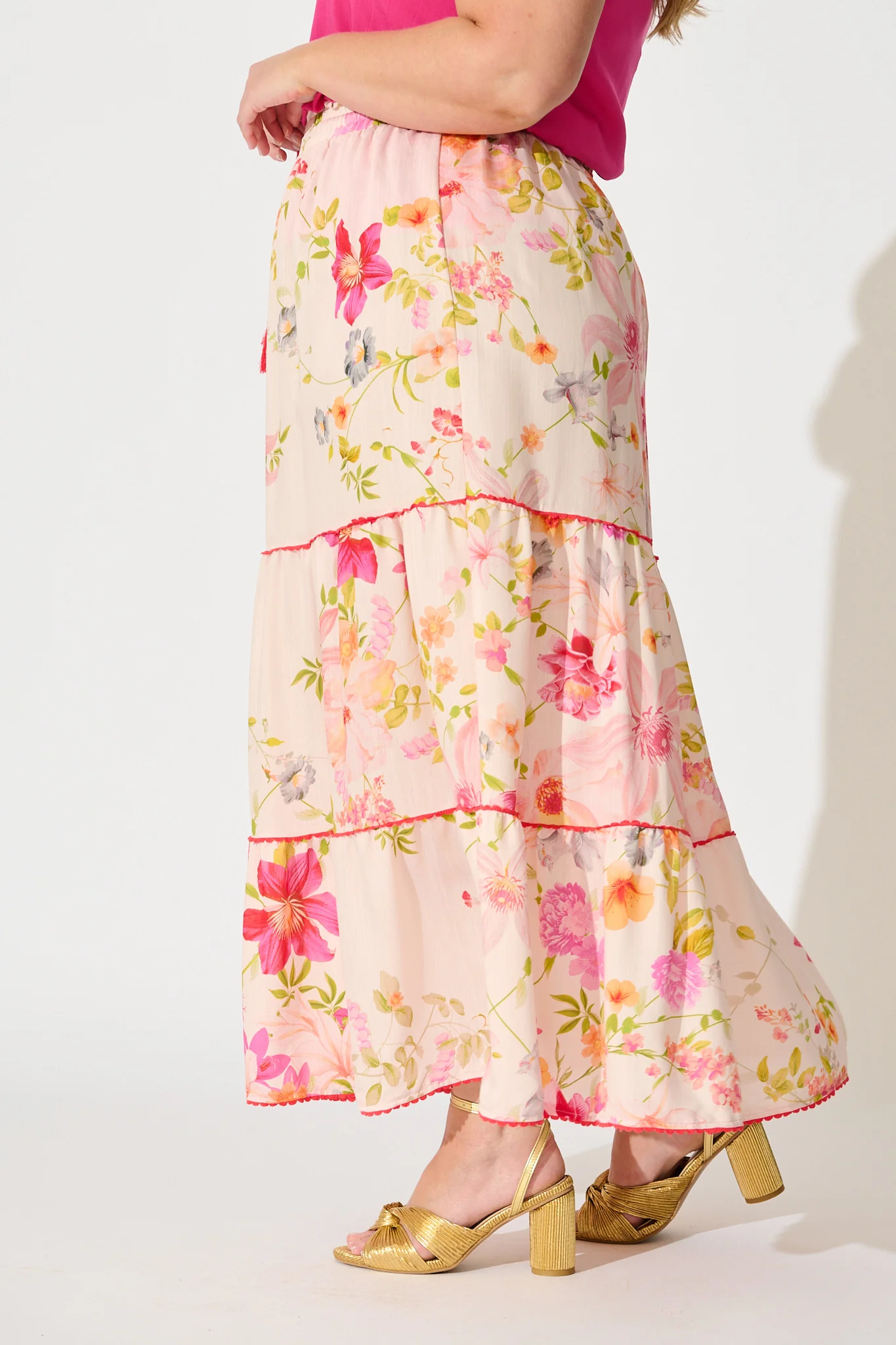 Aino Maxi Skirt in Light Blush Floral - Image 8