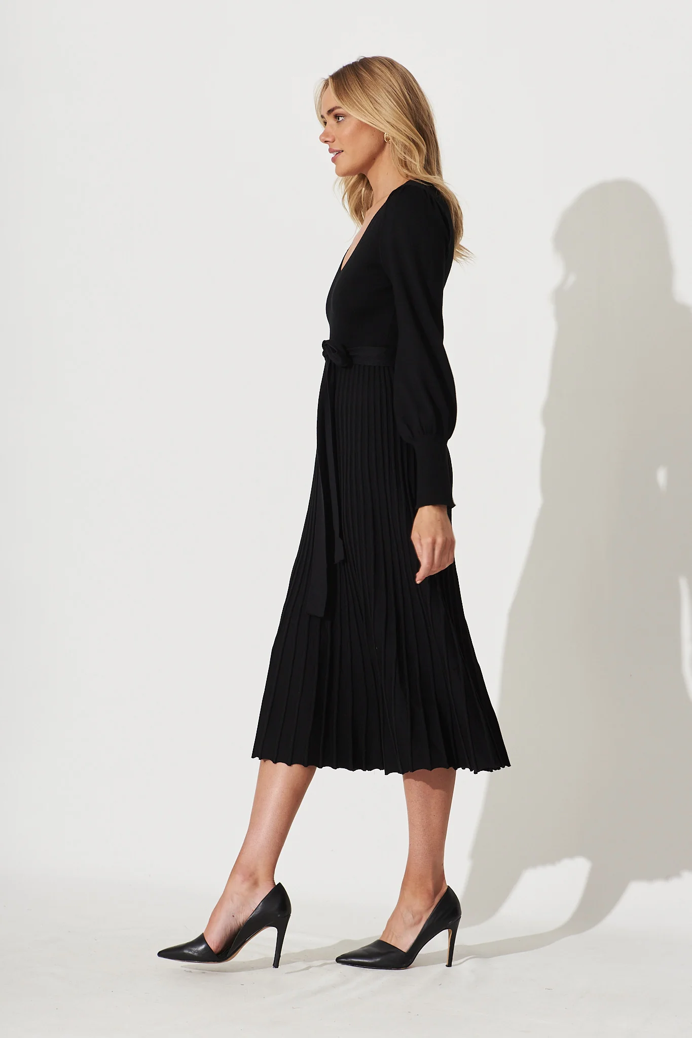 Albi Midi Knit Dress In Black Cotton Blend - Image 4
