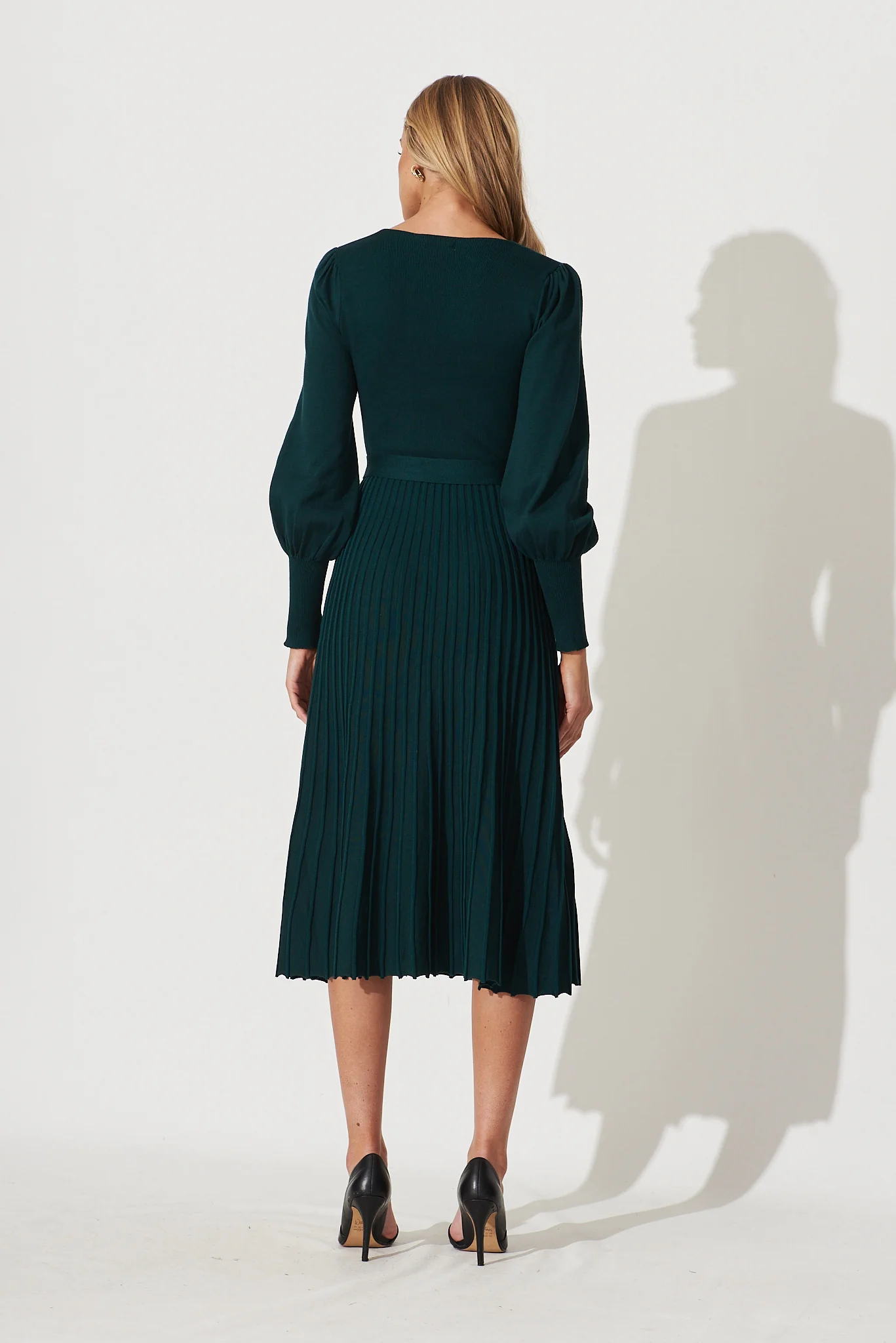 Albi Midi Knit Dress In Emerald Cotton Blend - Image 5