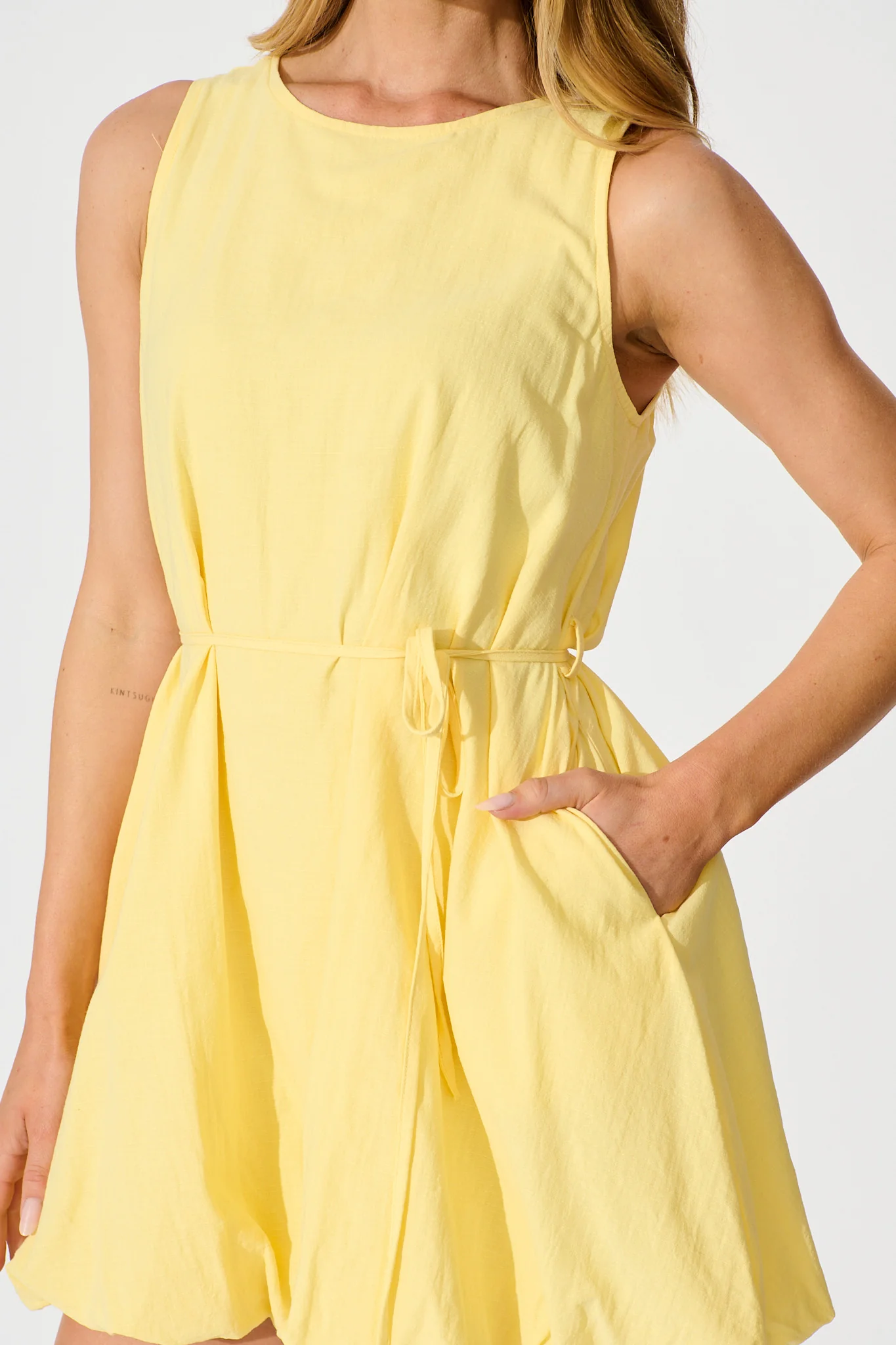 Aleris Bubble Hem Dress in Butter Yellow Cotton - Image 8