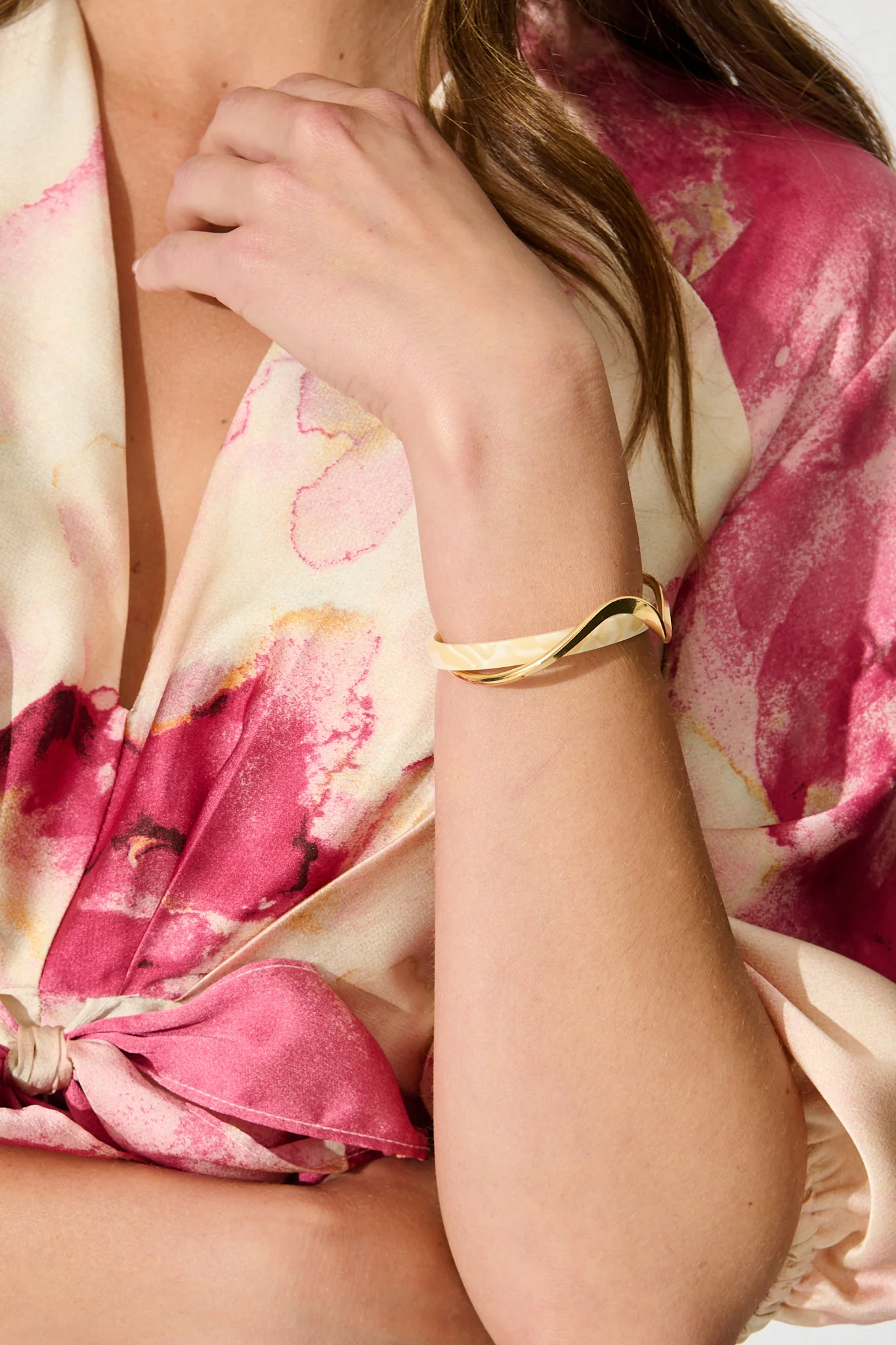 Alessa Open Bangle in Gold with Beige Resin - Image 4