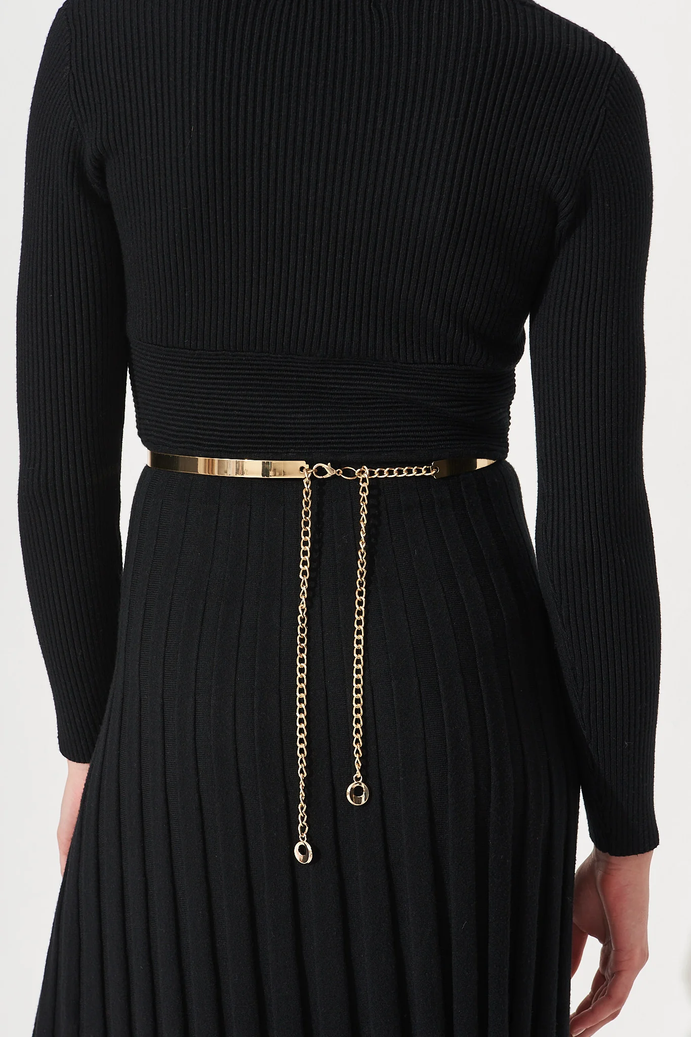 Allure Skinny Belt In Gold - Image 3