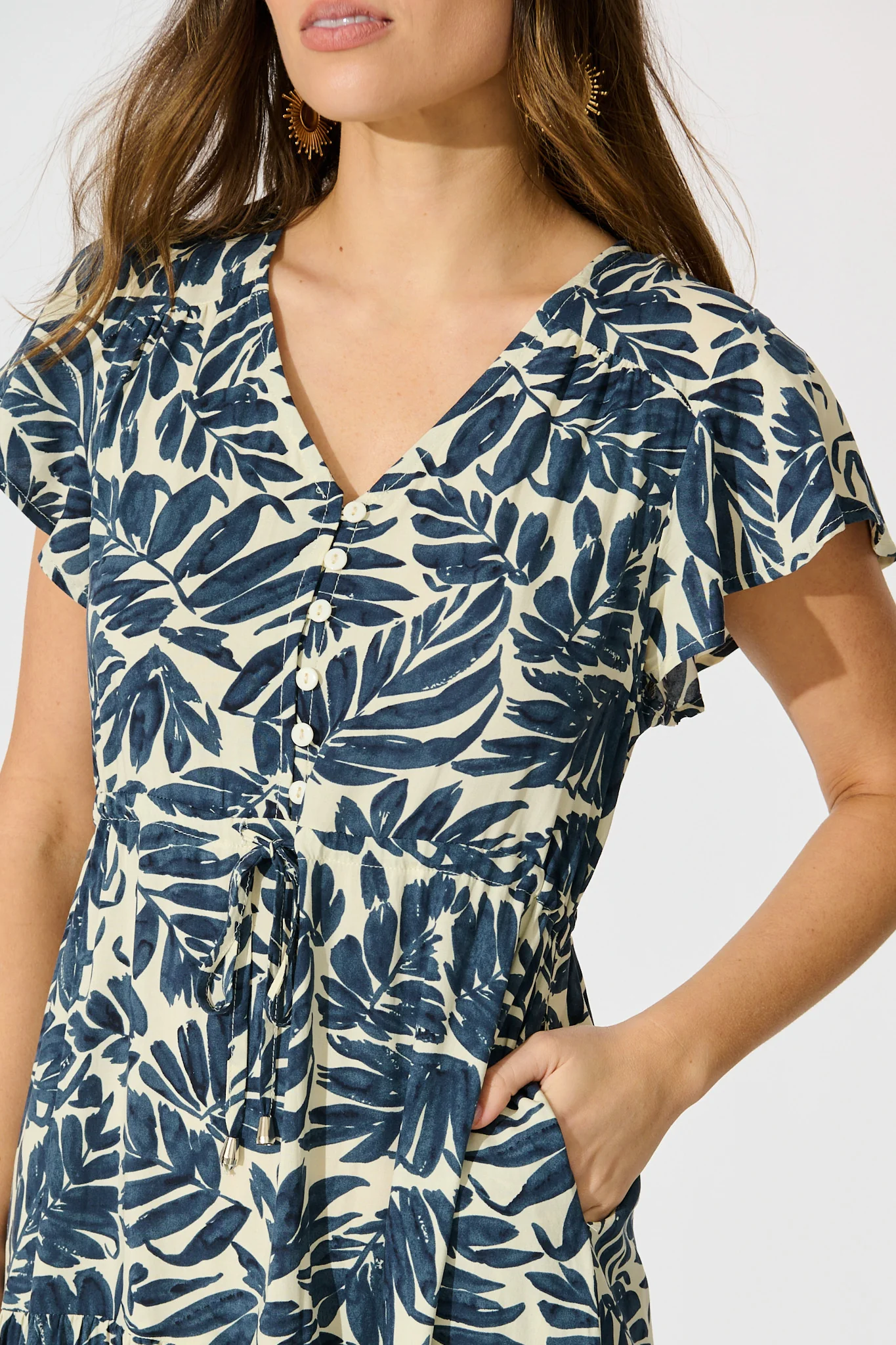 Allyza Dress in Navy and Cream Leaf Print - Image 5