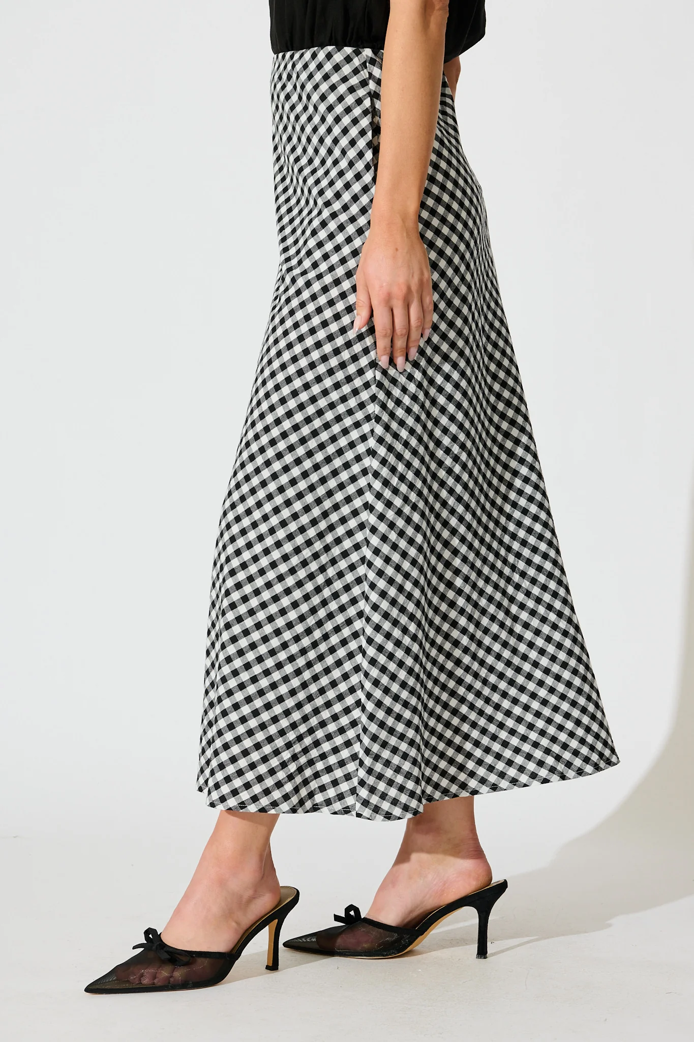 Amor Maxi Skirt in Black and White Gingham Cotton - Image 2