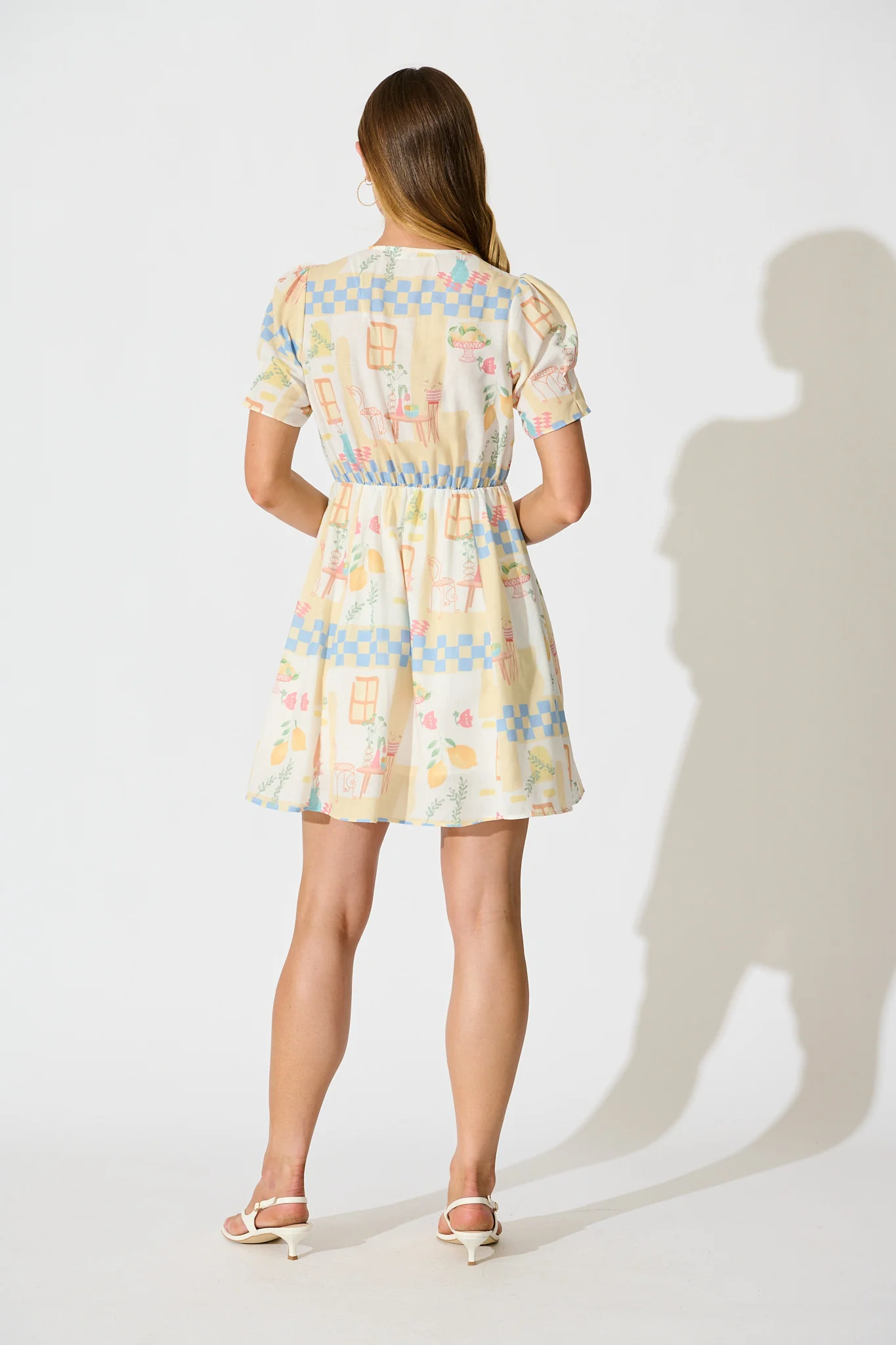 Anelli Dress in Yellow Multi Lemon Linen Blend - Image 4