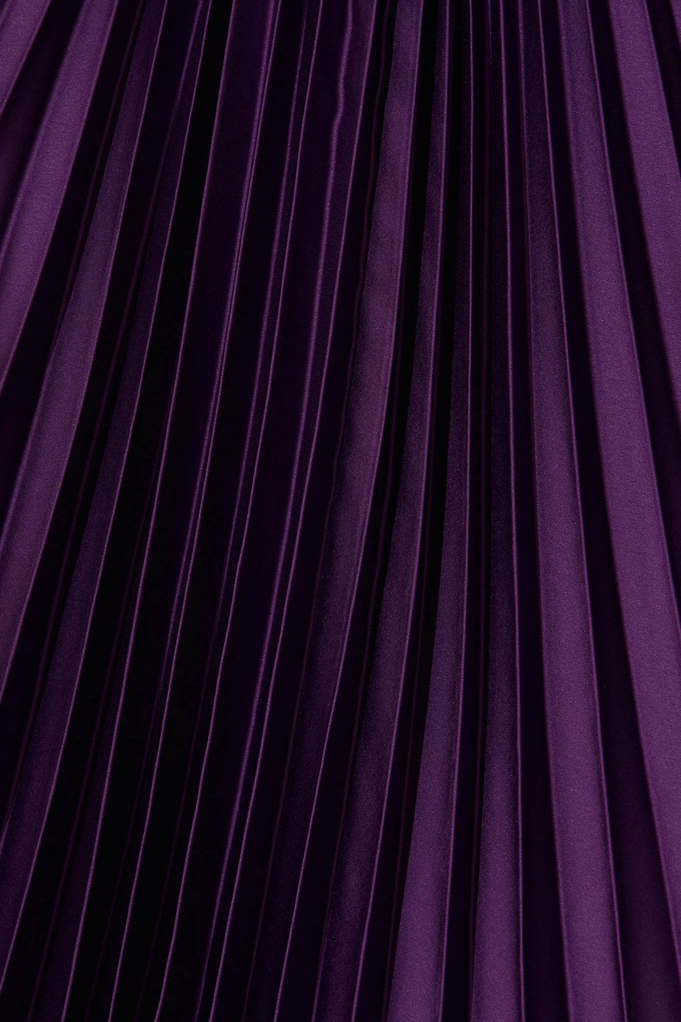 Anetta Midi Dress In Pleated In Purple Satin - Image 10