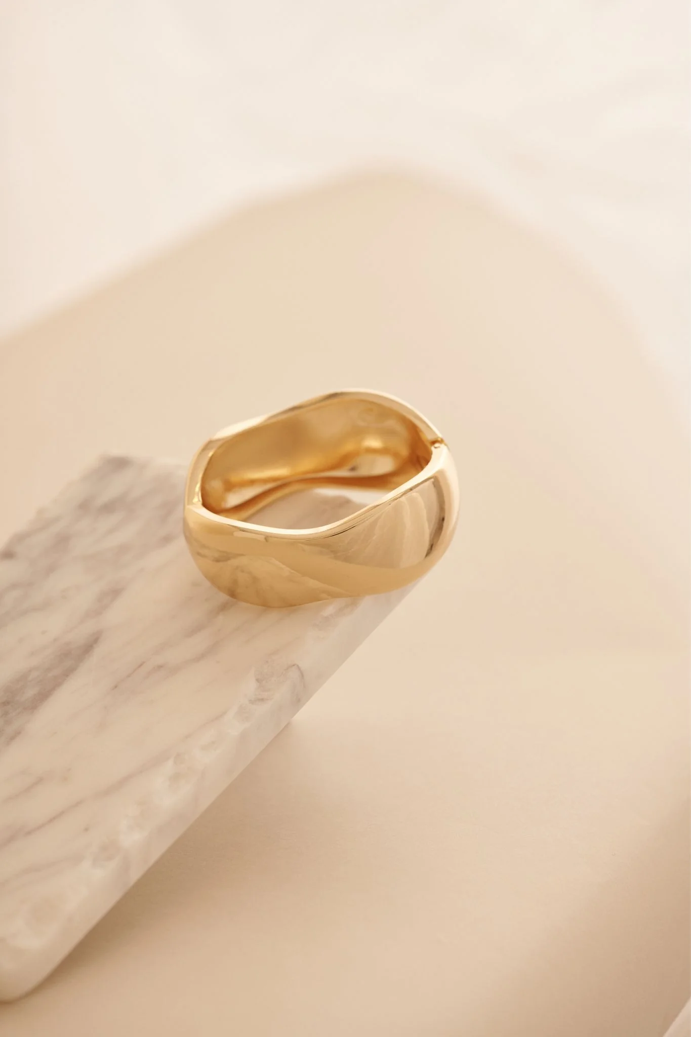 Annie Irregular Round Bangle in Gold - Image 2