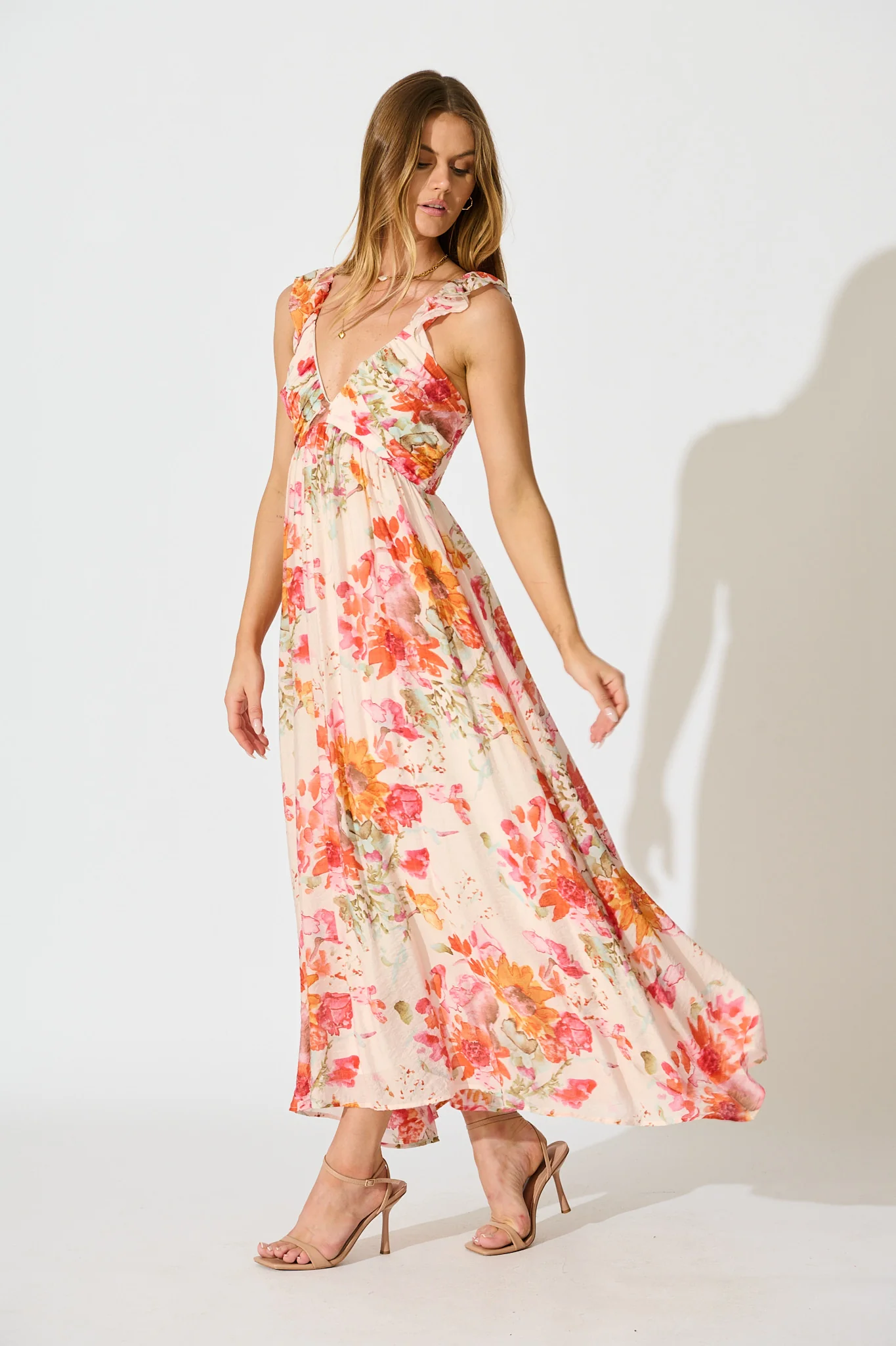 Apryl Maxi Dress in Blush with Tangerine Floral - Image 3