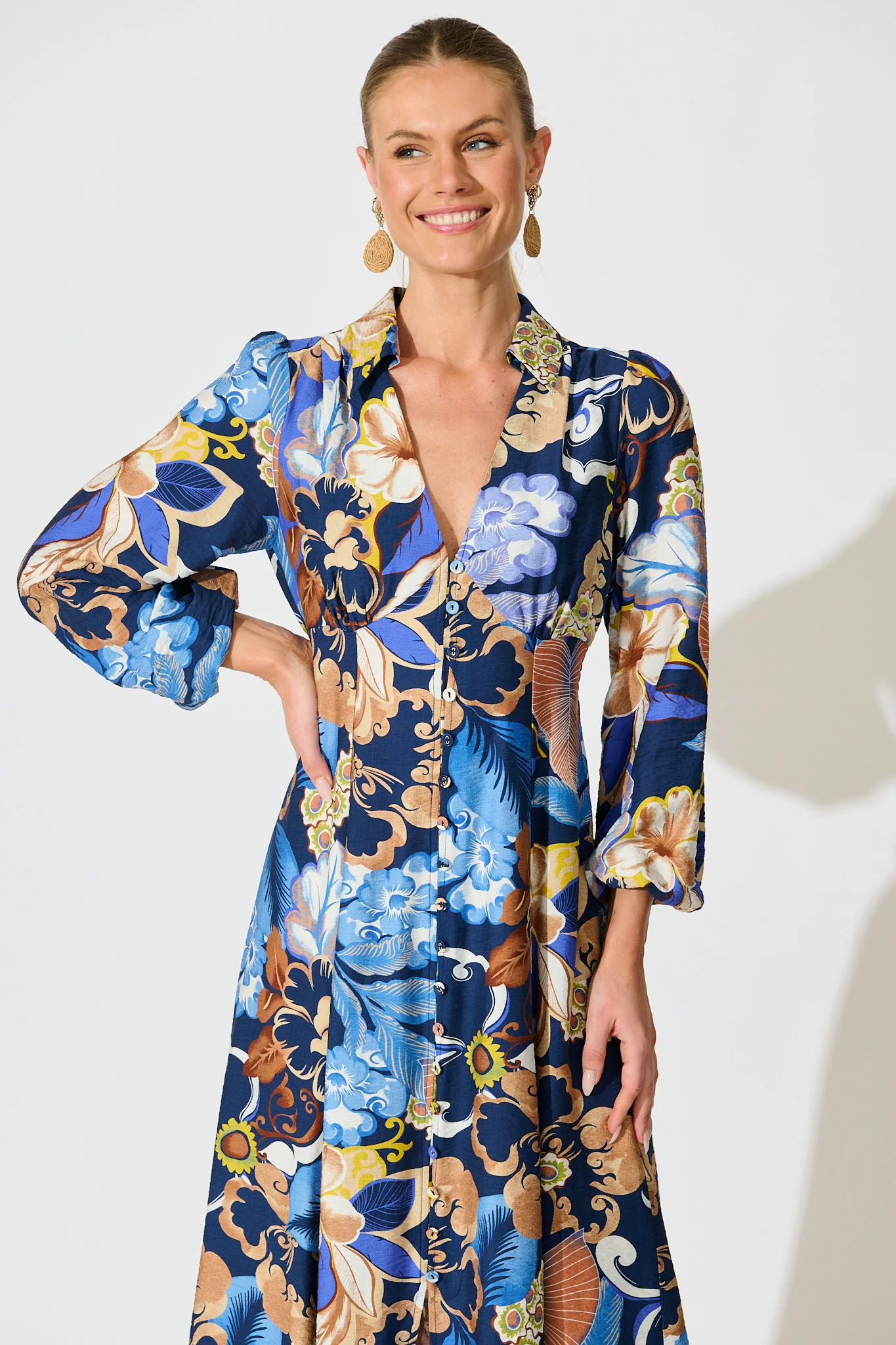 Armina Maxi Shirt Dress in Navy with Multi Floral - Image 2