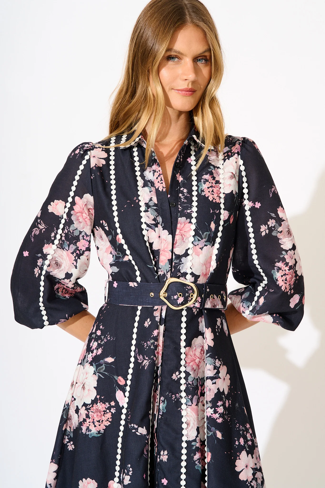Art Of Bloom Midi Shirt Dress in Black with Blush Floral Linen Blend - Image 2