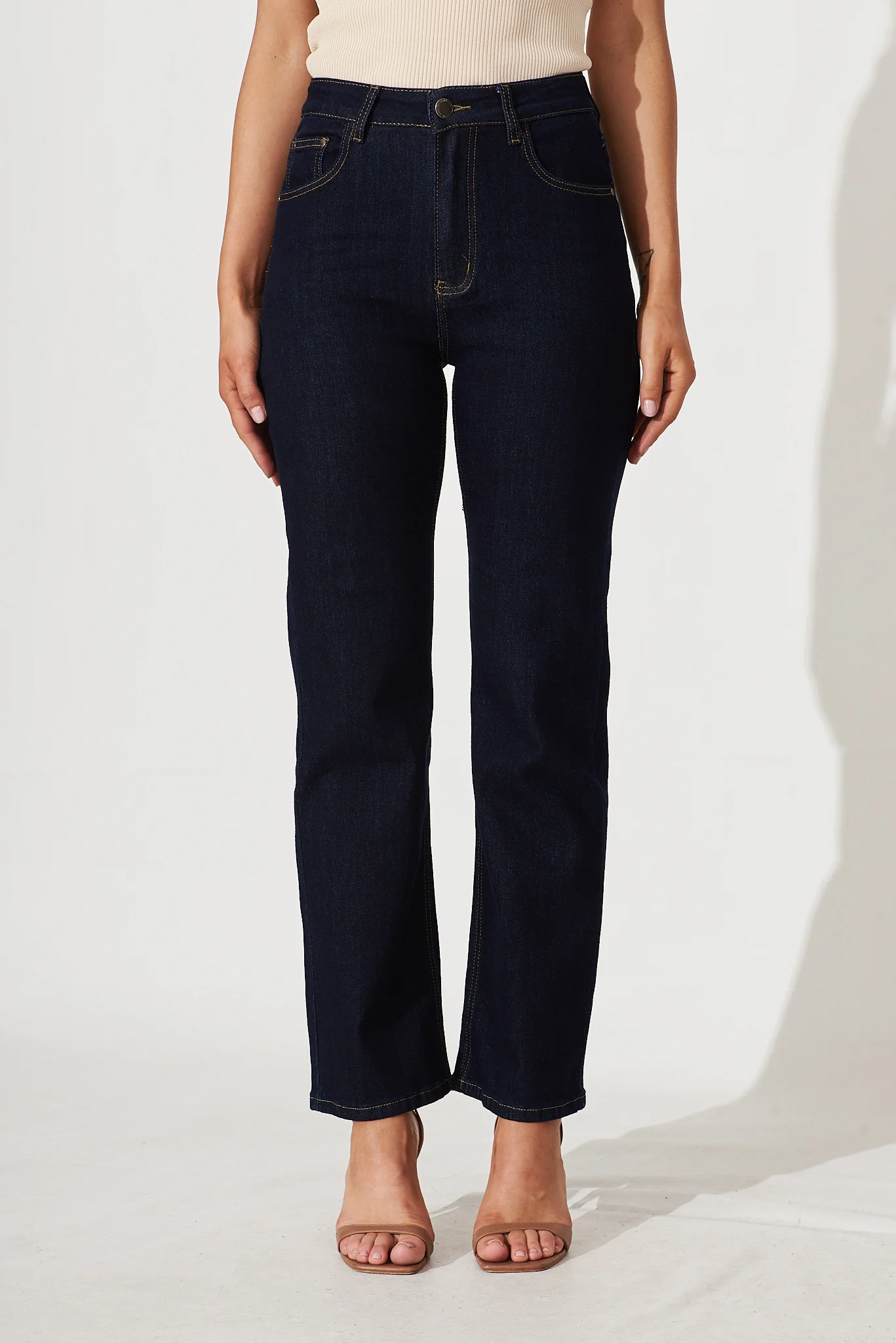 Atwood High Rise Relaxed Leg Jean In Dark Blue Denim