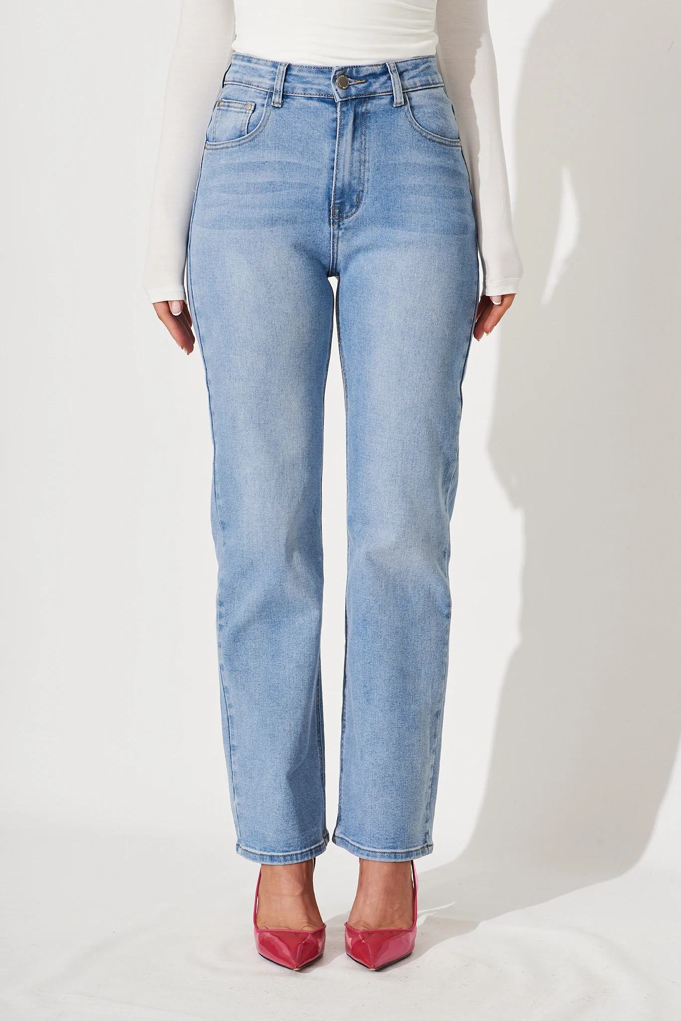 Atwood High Rise Relaxed Leg Jean In Light Blue Denim - Image 3