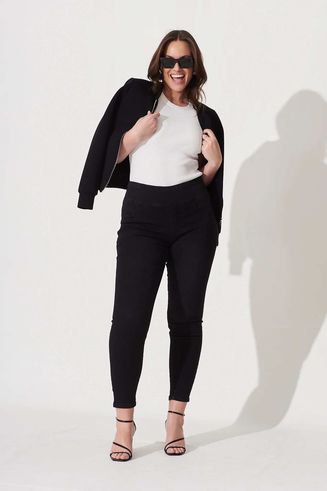 Avia High Rise Skinny Jegging In Black Denim - Image 7