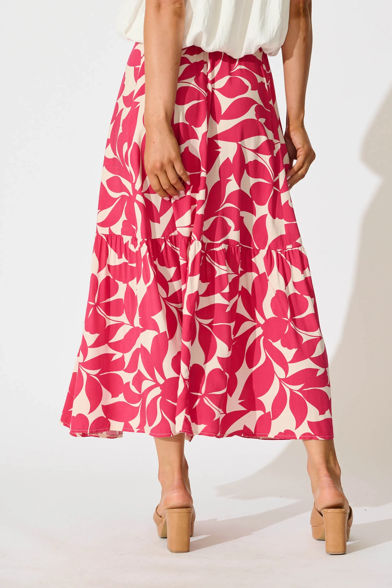 Bilboa Maxi Skirt In Pink Leaf - Image 3