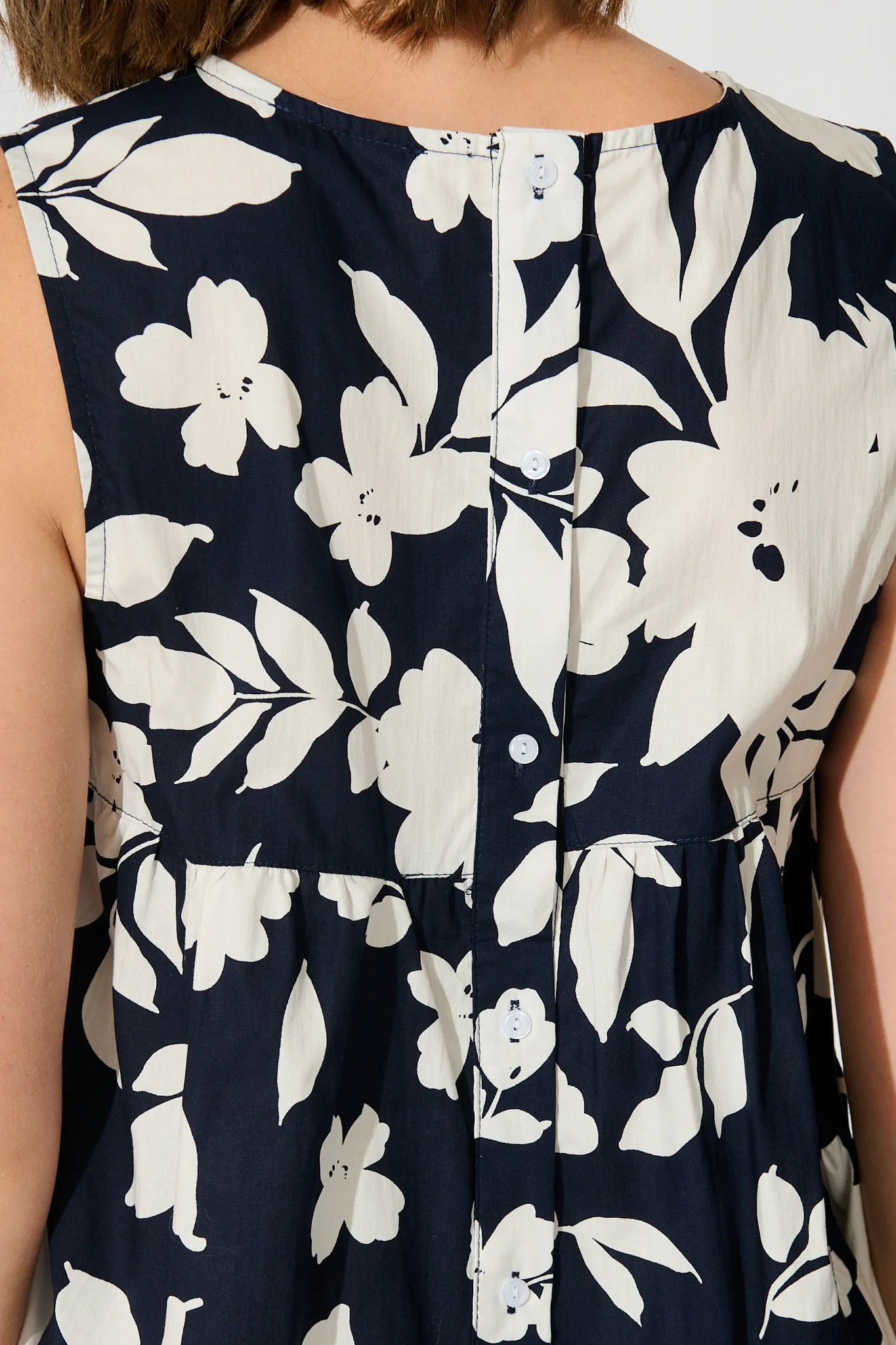 Blooming Top in Navy Floral Cotton Poplin - Image 5
