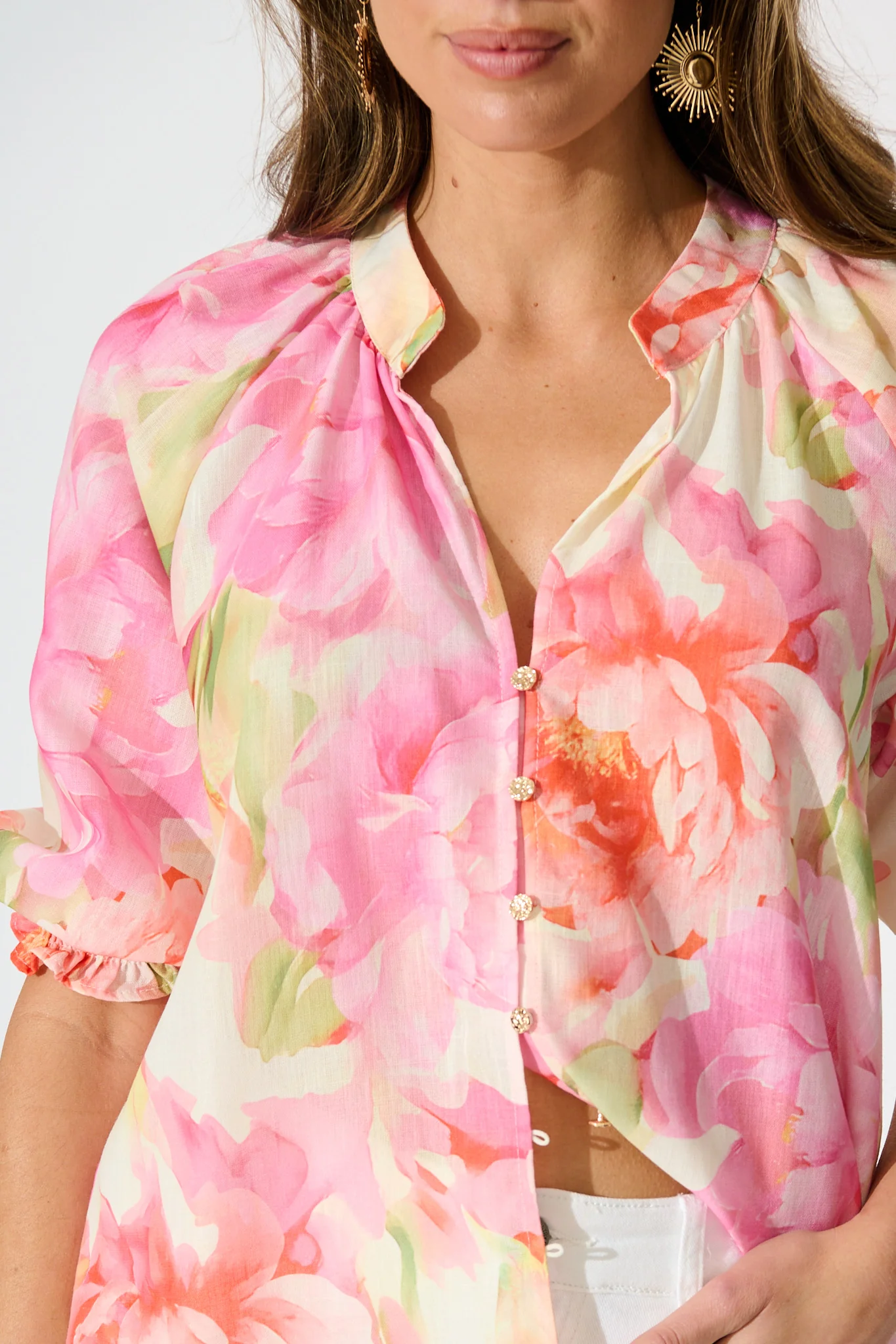 Blushing Horizon Top in Pink Multi Floral Linen Blend - Image 5