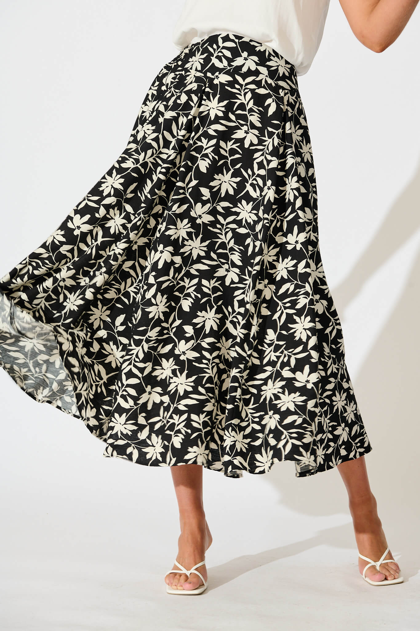 Brandsy Maxi Skirt In Black With Cream Floral - Image 2