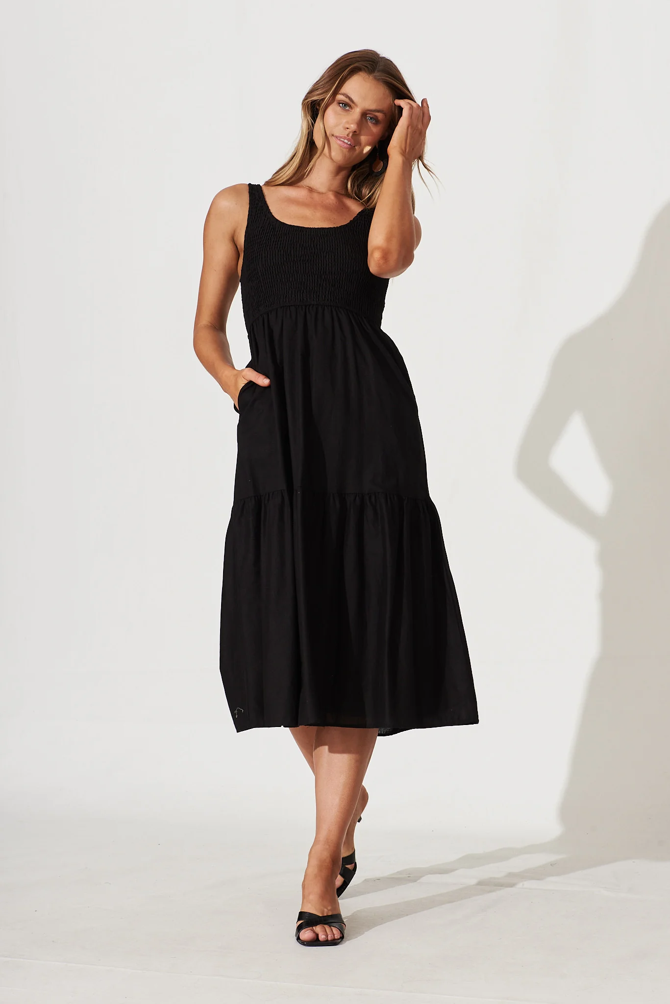 Caribbean Midi Dress In Black Cotton Linen