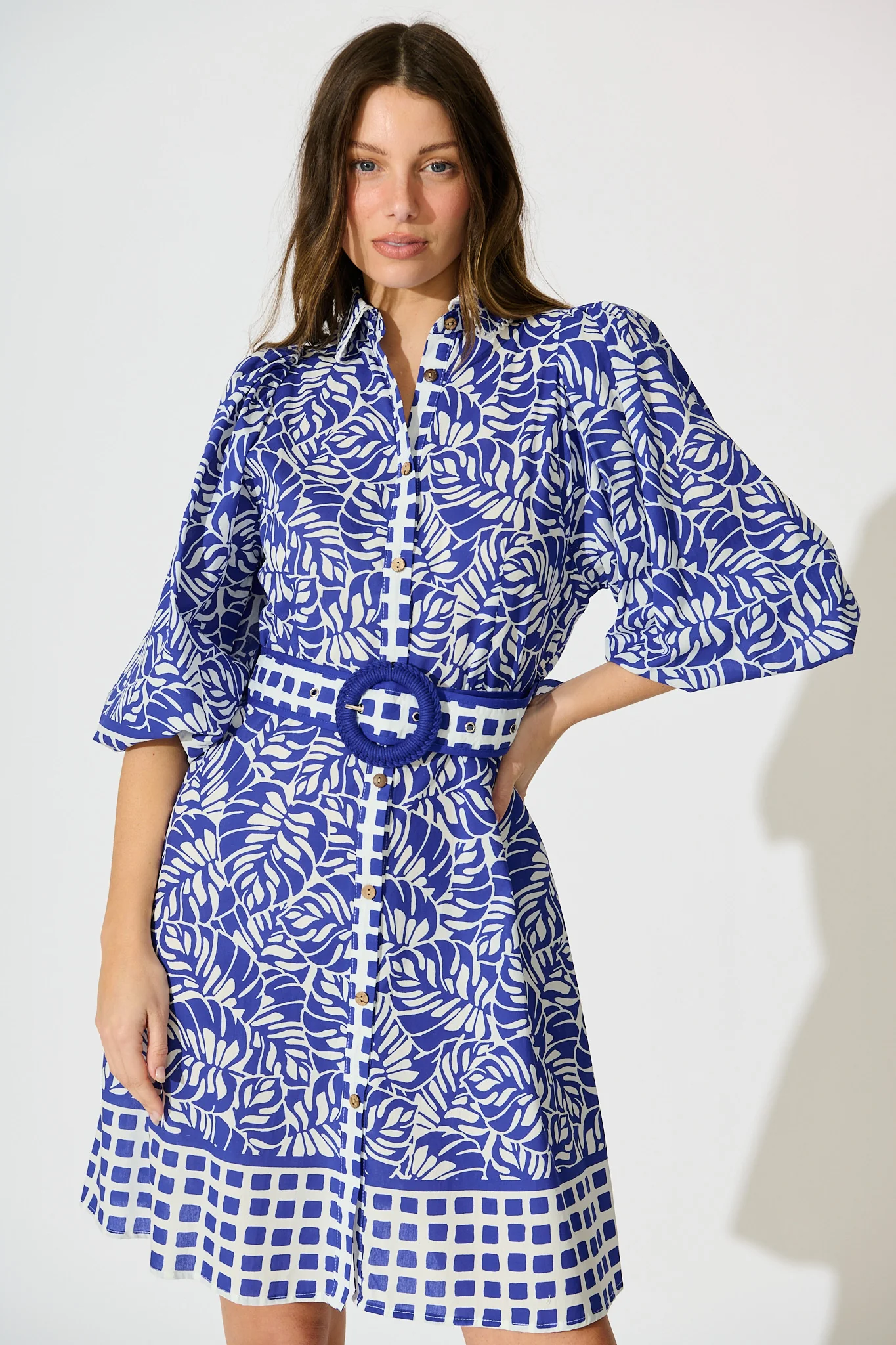 Carys Dress in Blue with White Cotton - Image 2