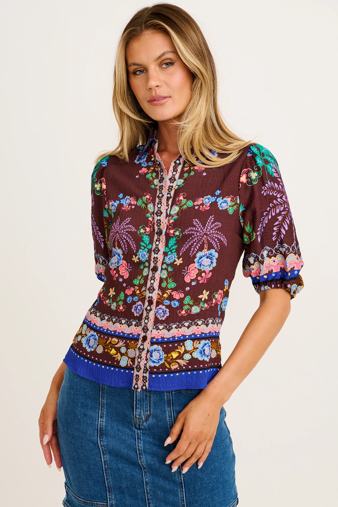 Cheering Top in Chocolate Multi Floral Print Linen Blend