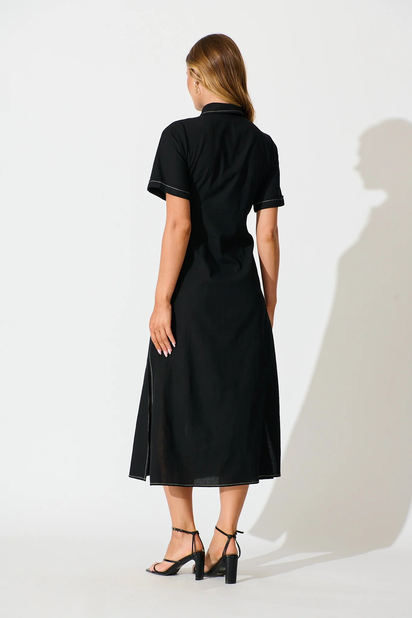 Christiana Maxi Shirt Dress In Black Linen Blend - Image 4