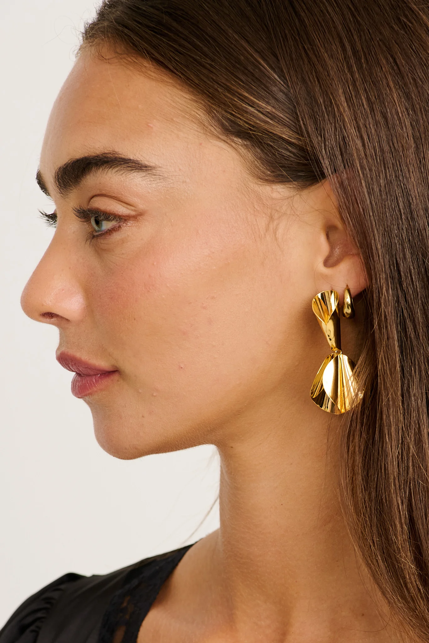 Clio Drop Earrings in Gold - Image 6