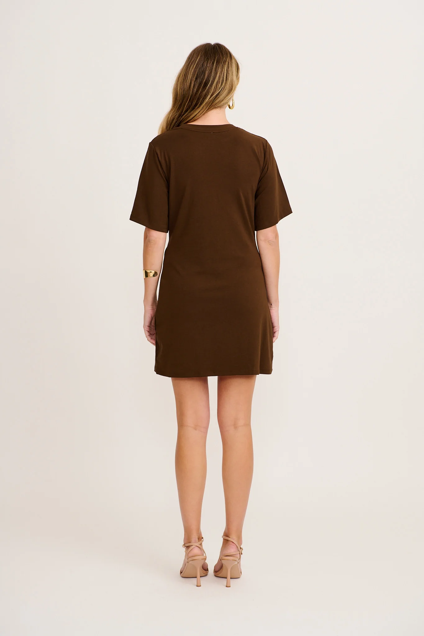 Core T-Shirt Dress in Chocolate - Image 4