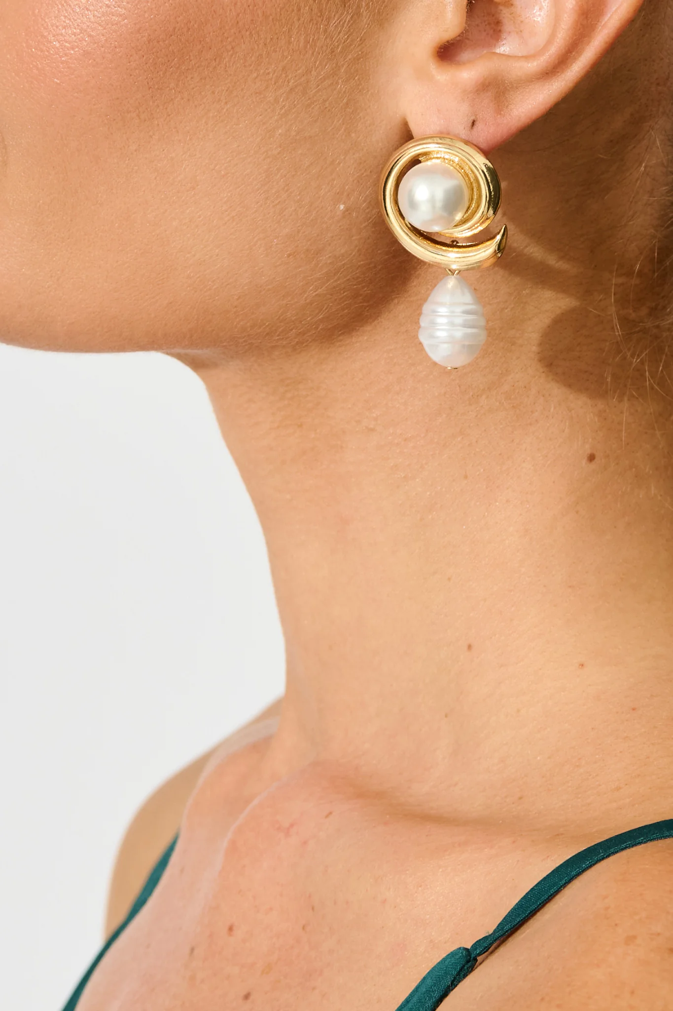Daniella Drop Earrings in Gold with Pearl - Image 6