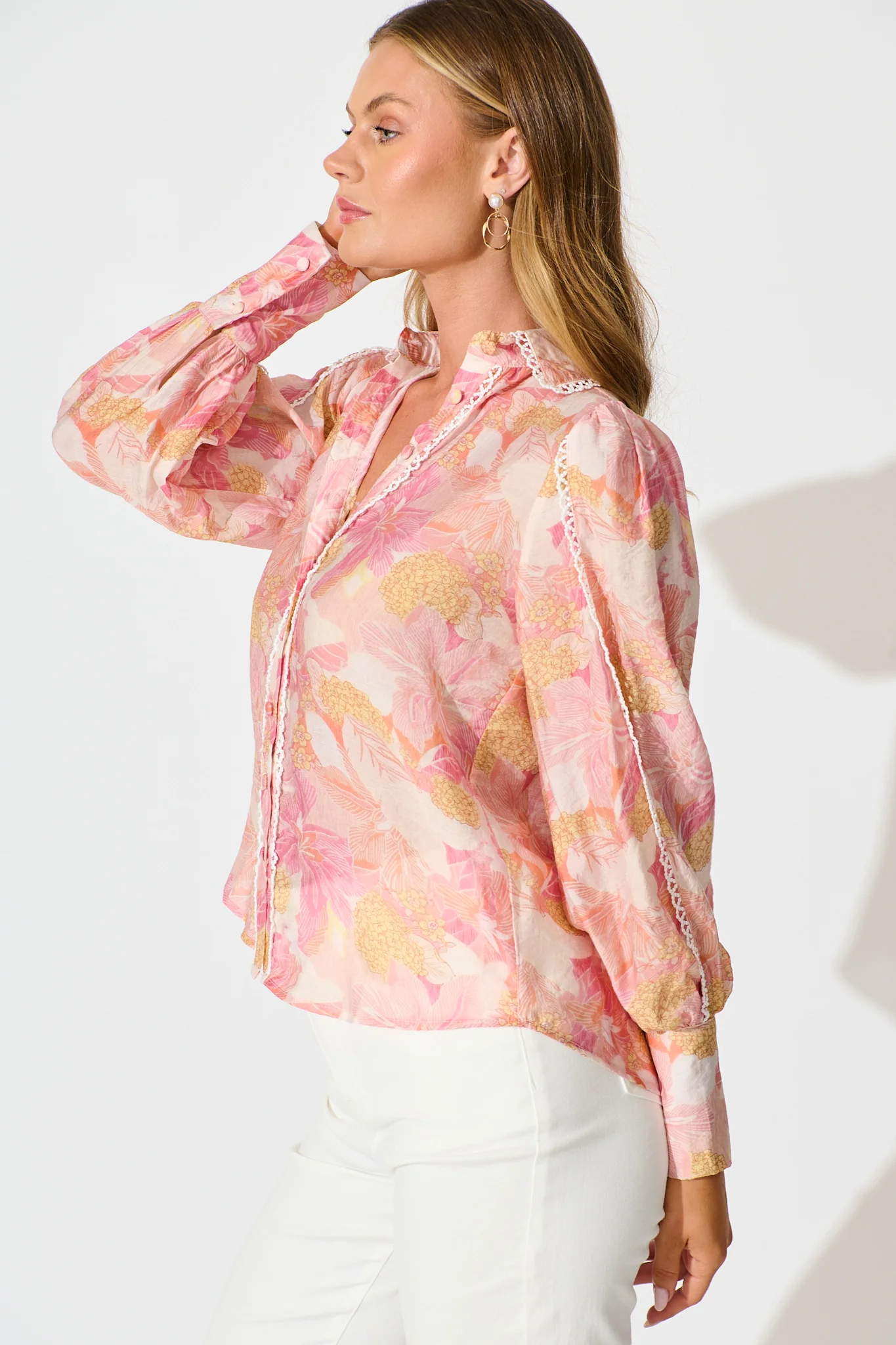 Davies Shirt in Pink Floral With White Lace Trim - Image 5