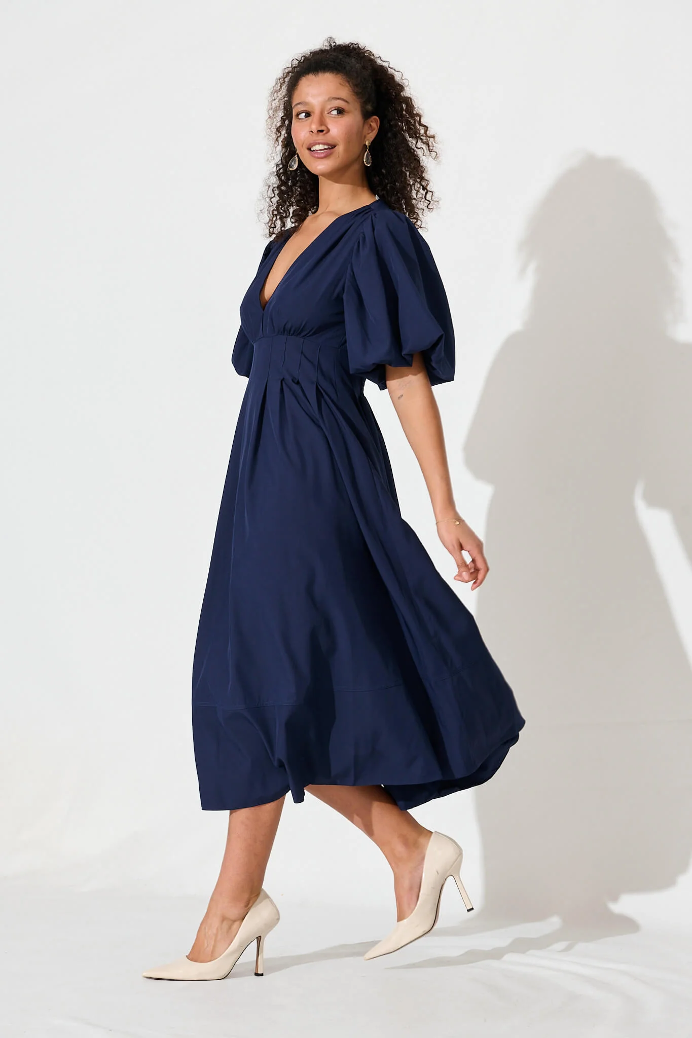 Daydreamer Midi Dress In Navy - Image 9