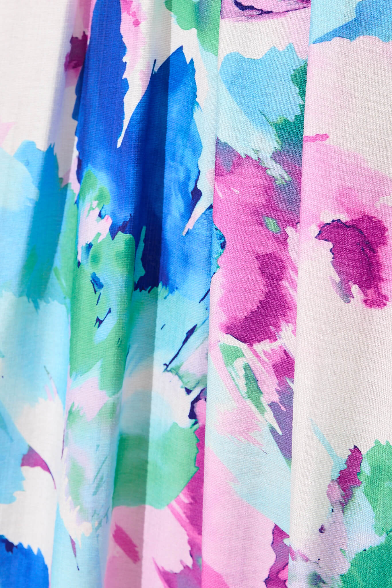 Daydreamer Midi Dress In White With Blue Multi Floral - Image 7