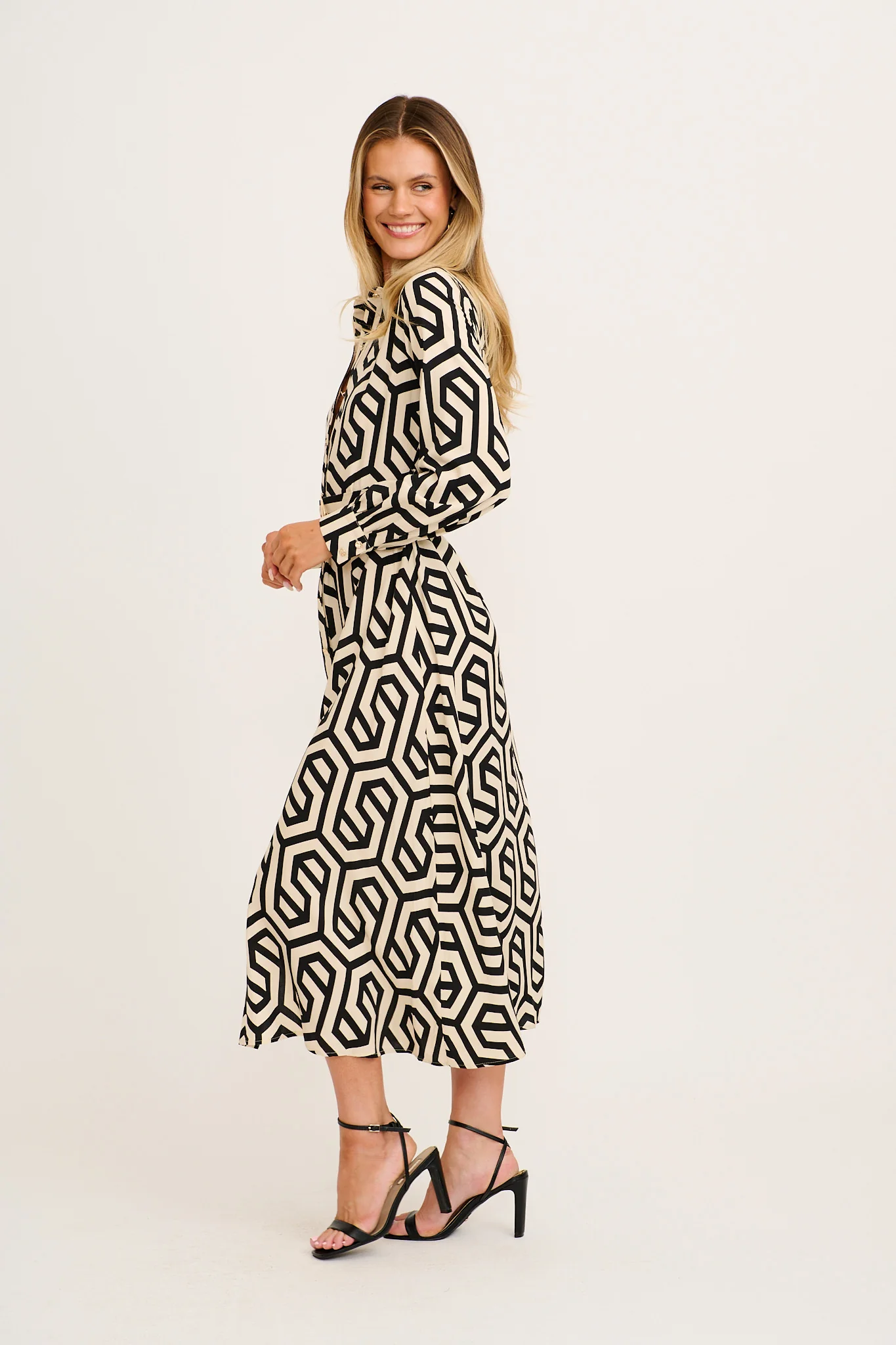 Dazy Maxi Shirt Dress in Cream With Black Geometric Print - Image 3