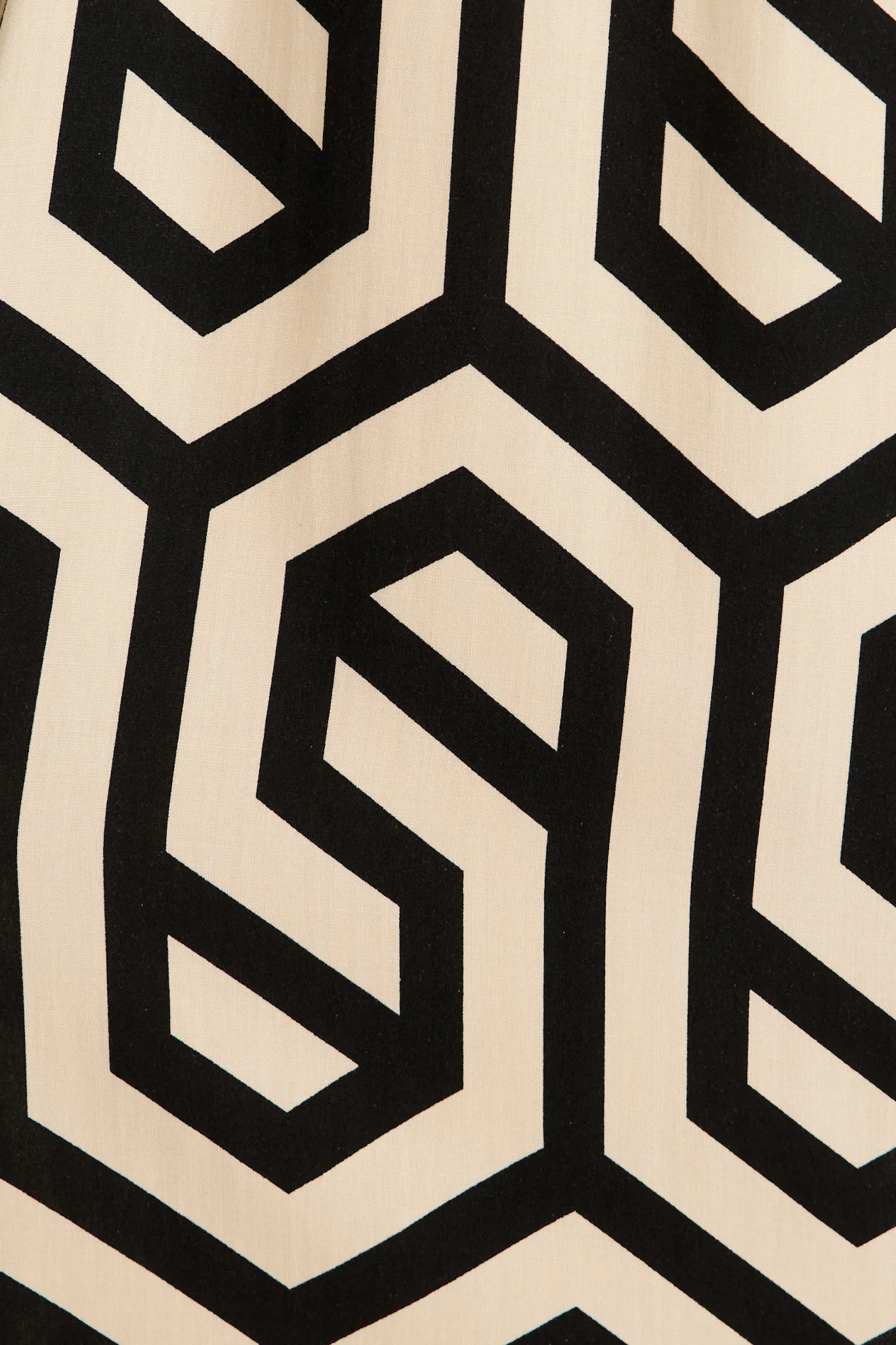 Dazy Maxi Shirt Dress in Cream With Black Geometric Print - Image 6