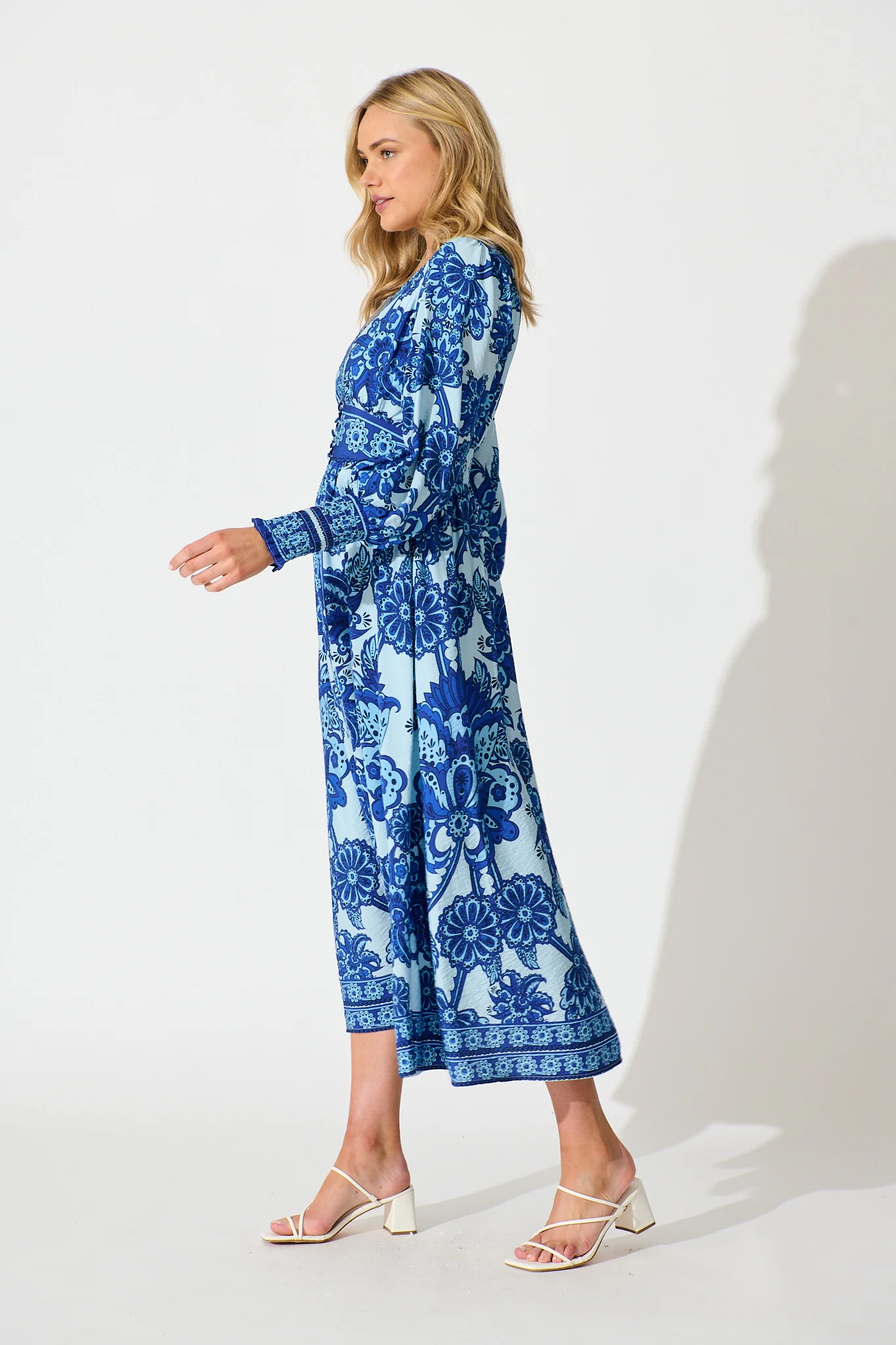 Deep Dive Maxi Dress in Blue with Navy Border Print - Image 3