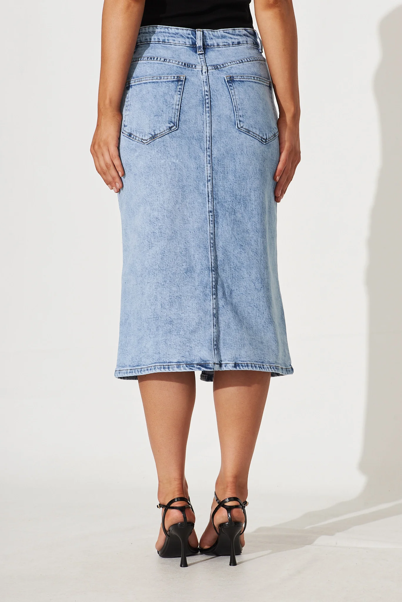 Deja Vu Midi Stretch Denim Skirt In Light Blue Wash - Image 4