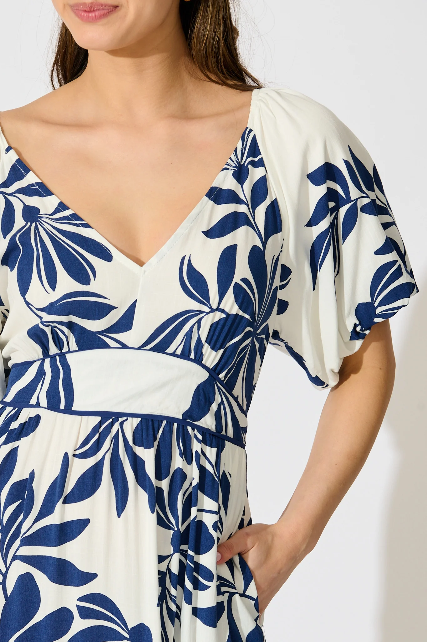 Delphinia Midi Dress in White with Navy Leaf Linen Blend - Image 5