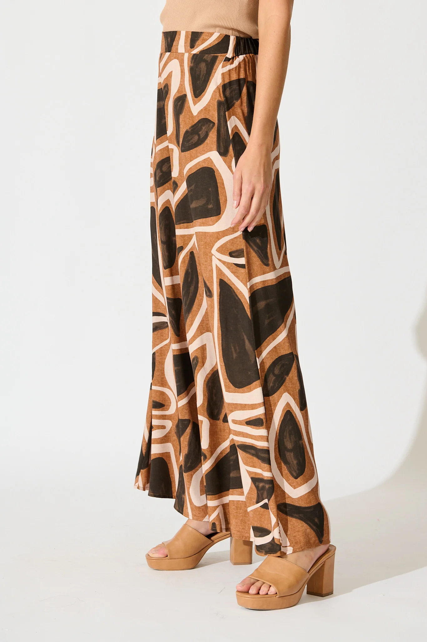 Denver Pant in Neutral Geometric Print - Image 2