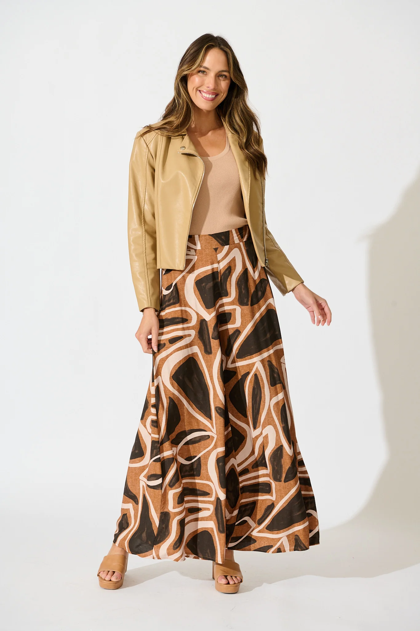 Denver Pant in Neutral Geometric Print - Image 4