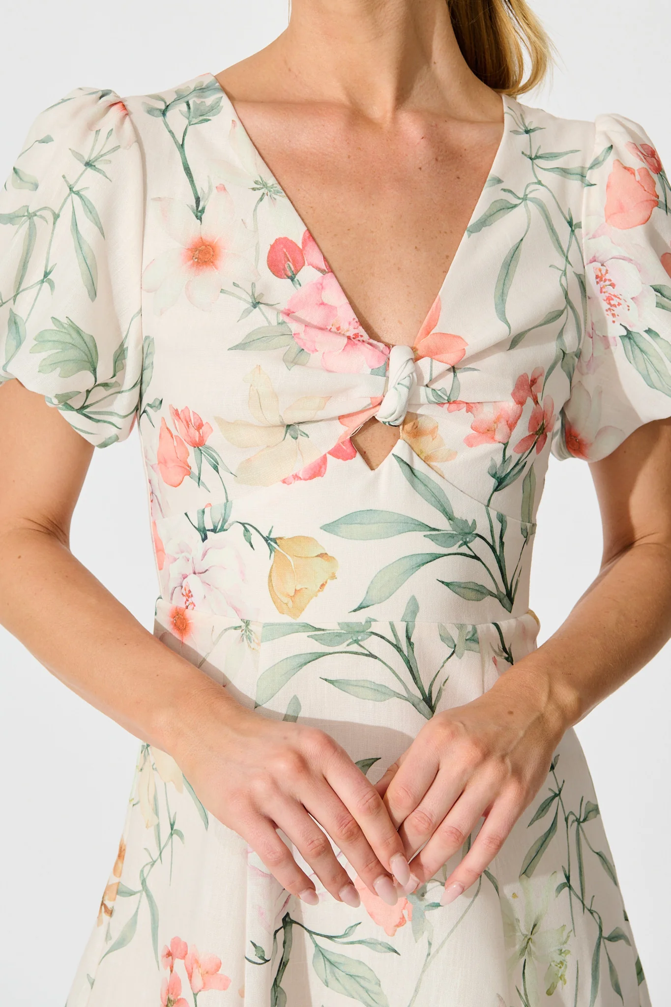 Devika Dress in White with Peach Floral - Image 5