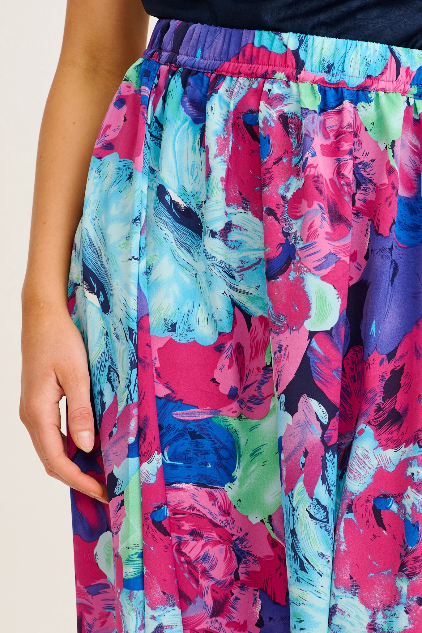 Dream Luxe Maxi Skirt in Multi Watercolour Satin - Image 5