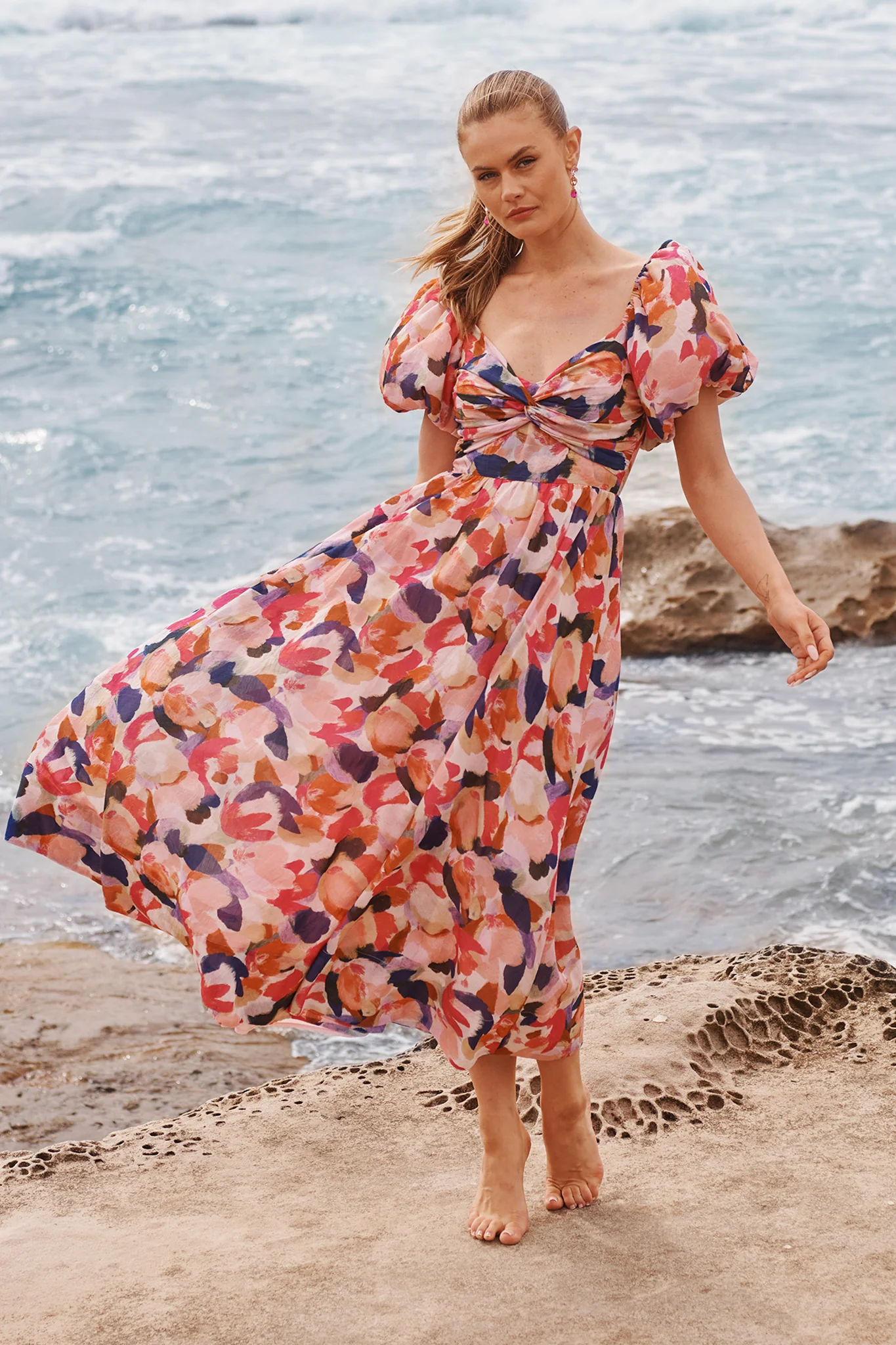Effortless Luxe Maxi Dress in Multi Print - Image 2