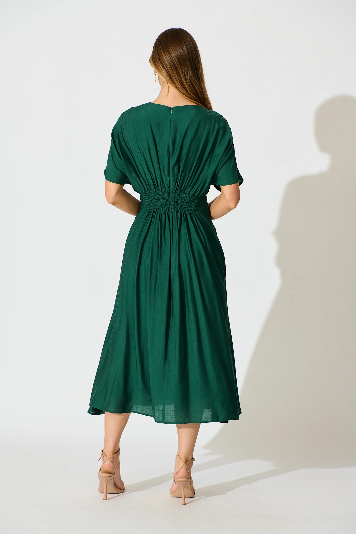 Elegance Echo Maxi Dress in Emerald - Image 4
