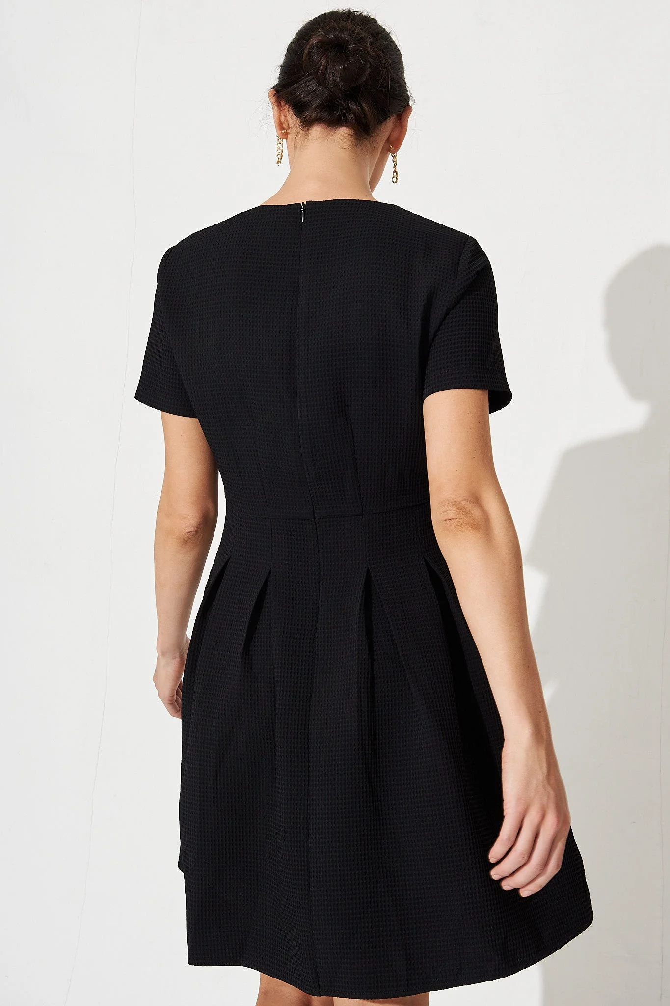 Elizabeth Dress In Textured Black - Image 6