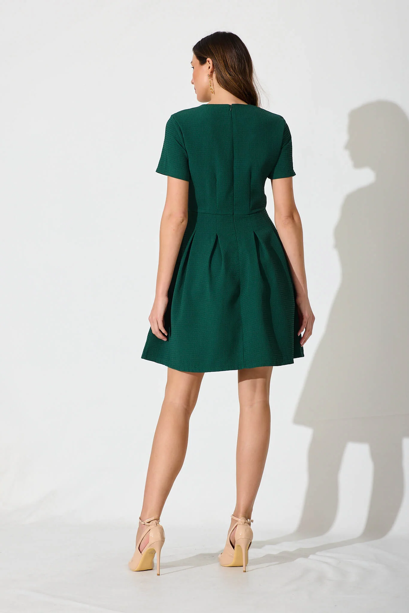 Elizabeth Dress In Textured Emerald - Image 4
