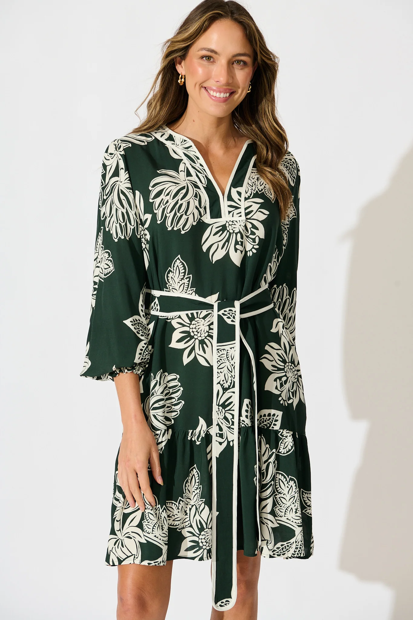 Embrace Dress in Emerald White Floral - Image 2
