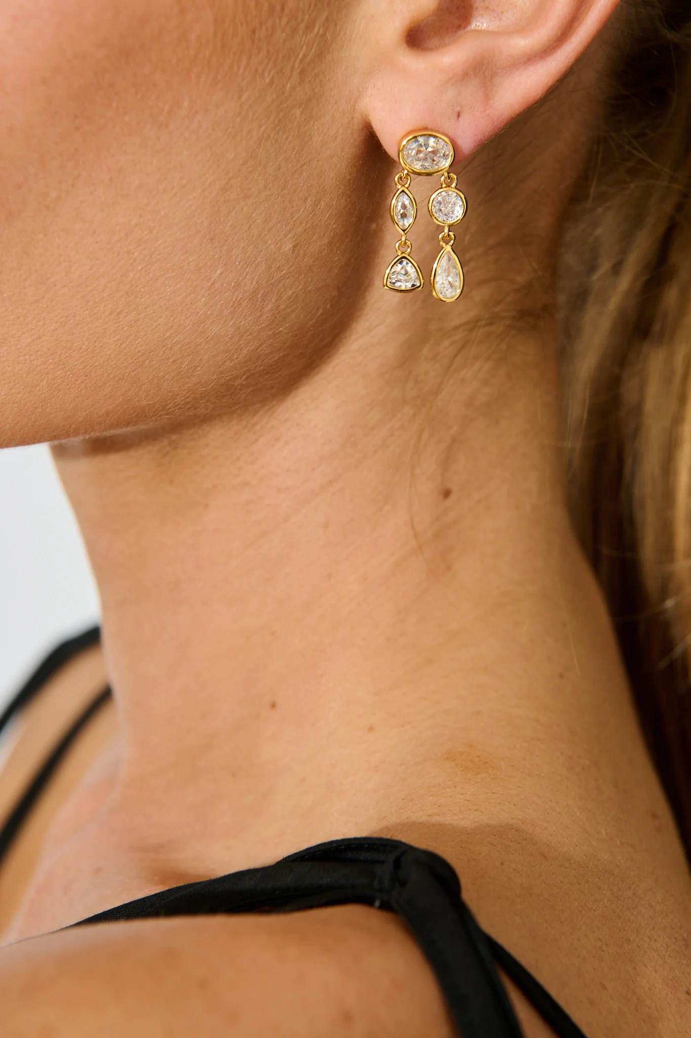 Enamour Earrings in 18K Gold