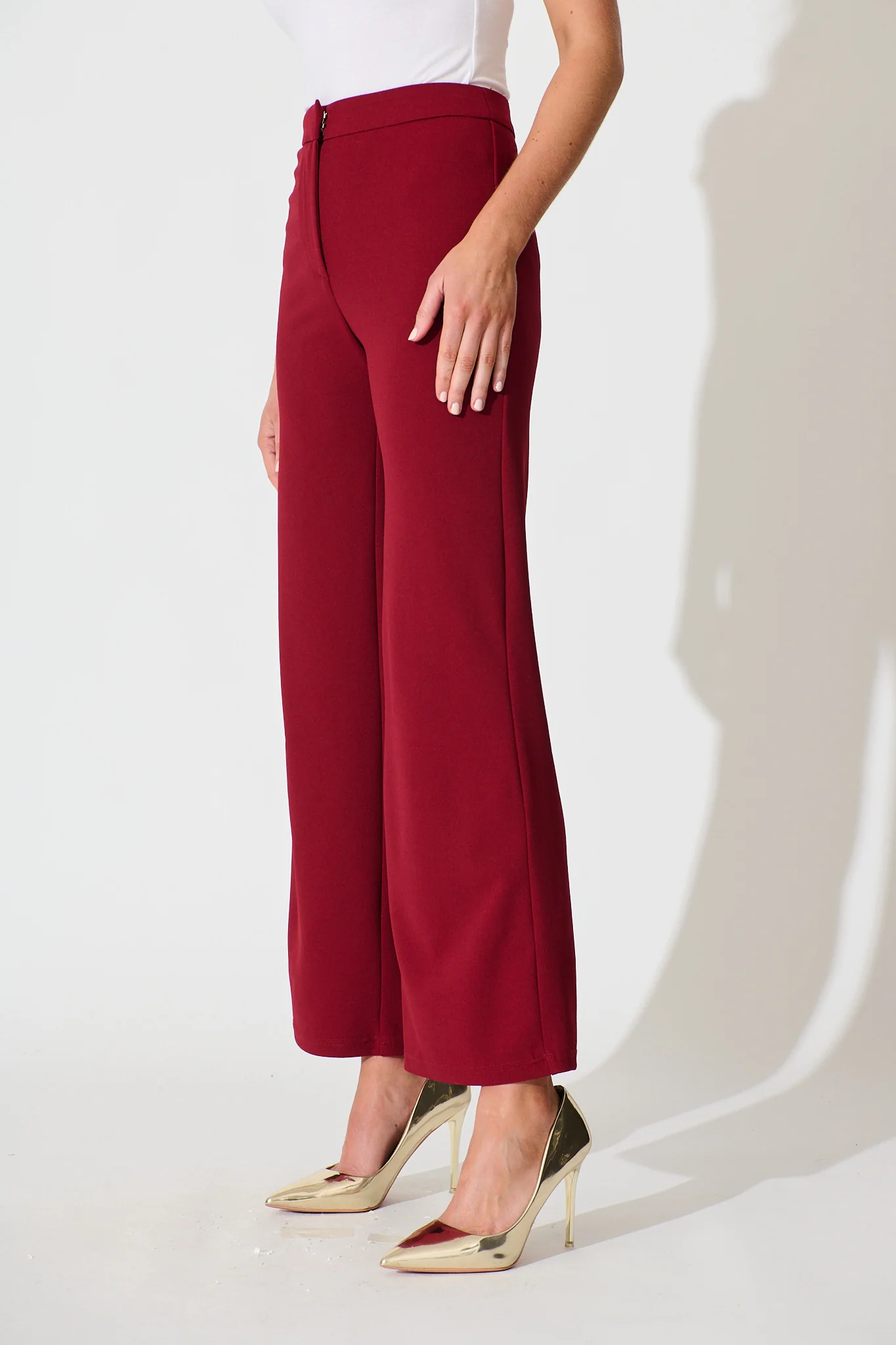 Executive Edge Pant in Wine - Image 2