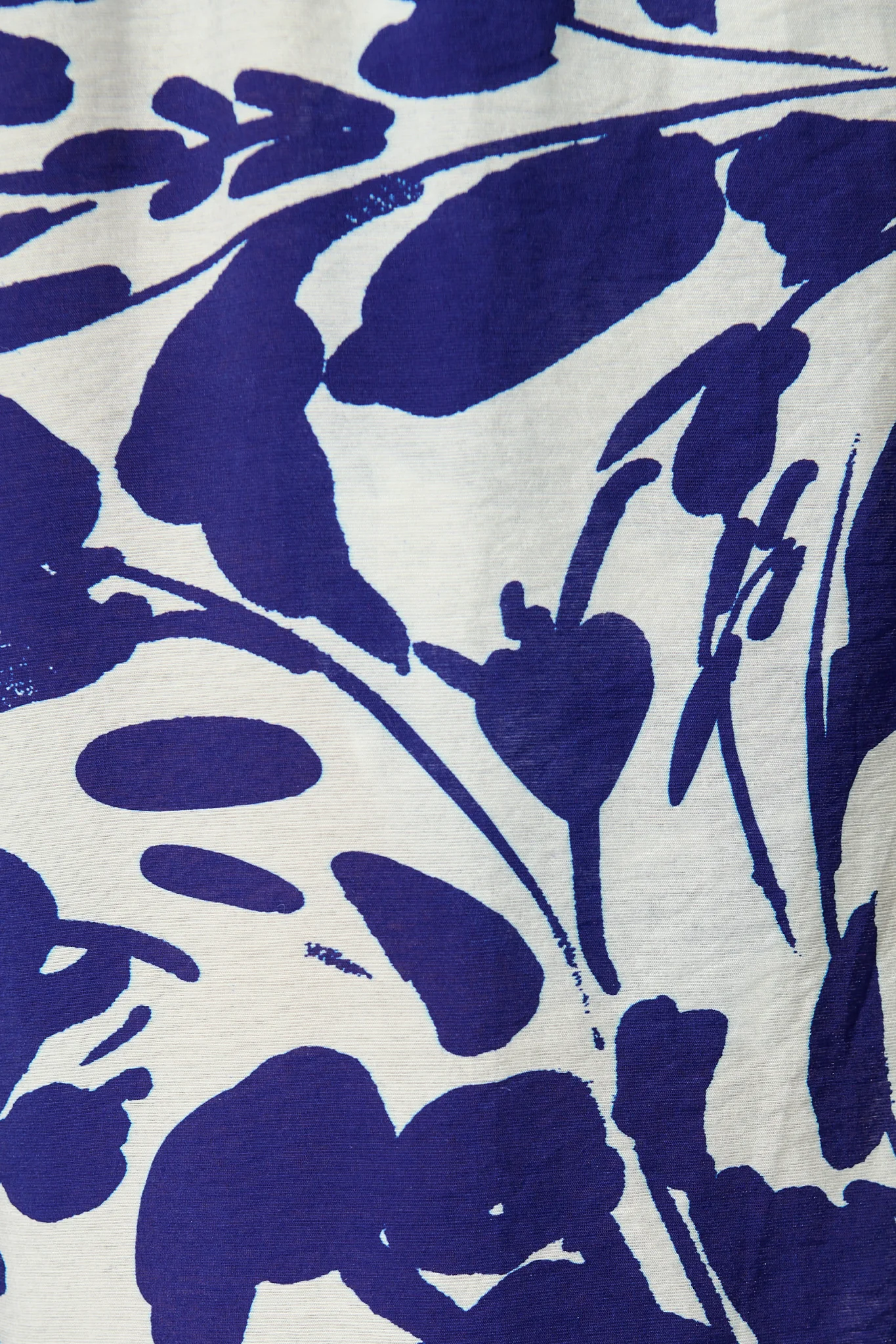 Gala Pant in White and Navy Print Linen Blend - Image 7